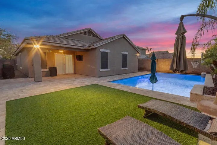 Photo of Listing #6949196