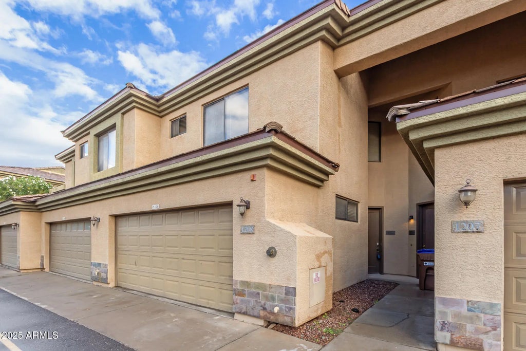 705 W Queen Creek Road (unit 1208), Chandler