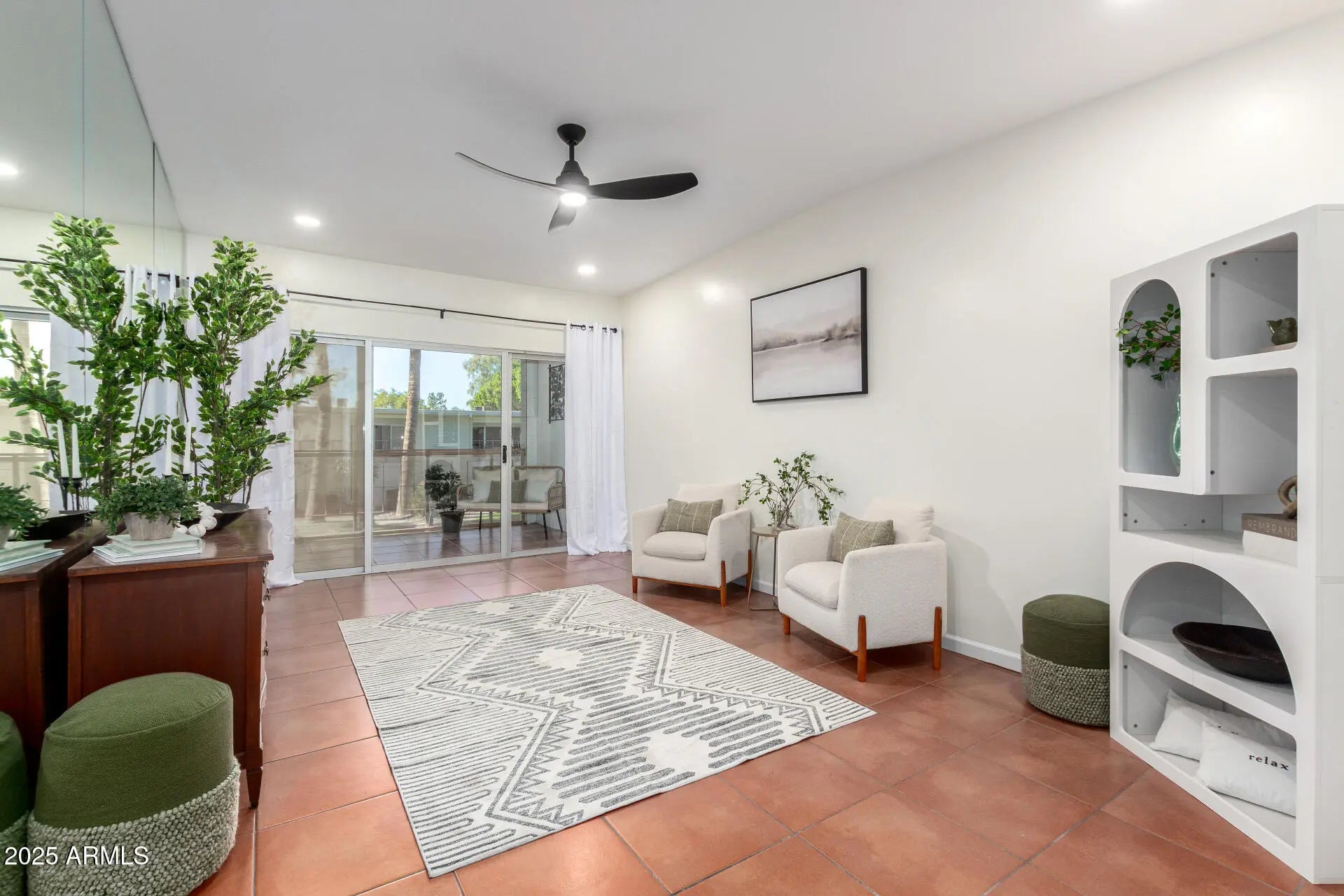 Photo of Listing #6956902