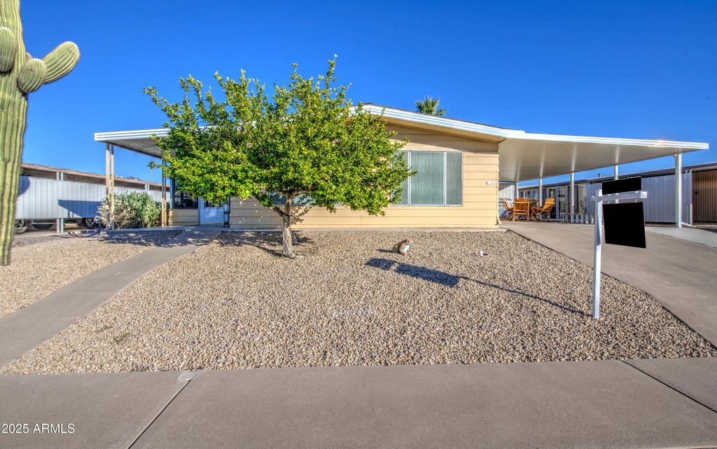 2259 N Nicklaus Drive N, Mesa