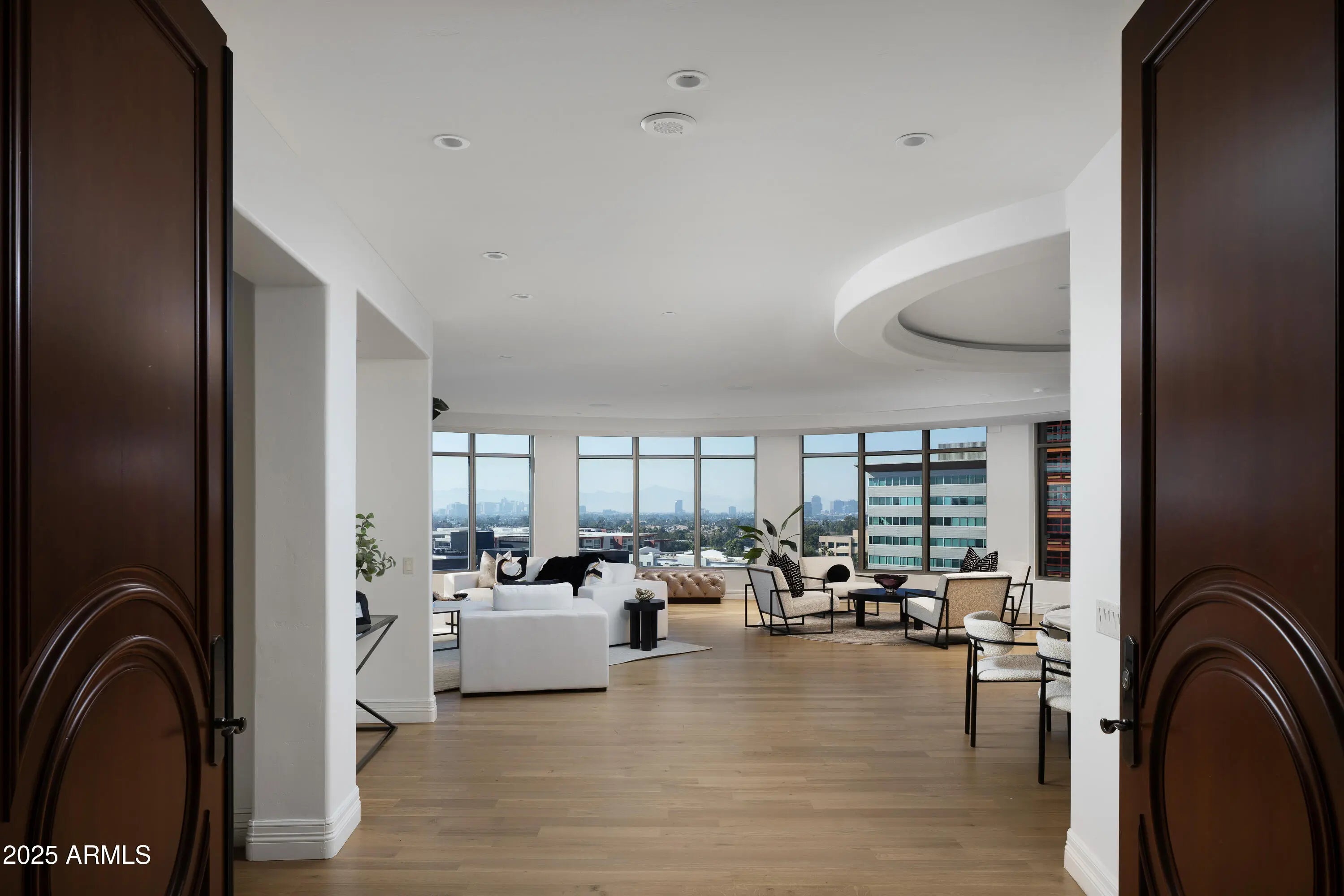 Photo of Listing #6953410