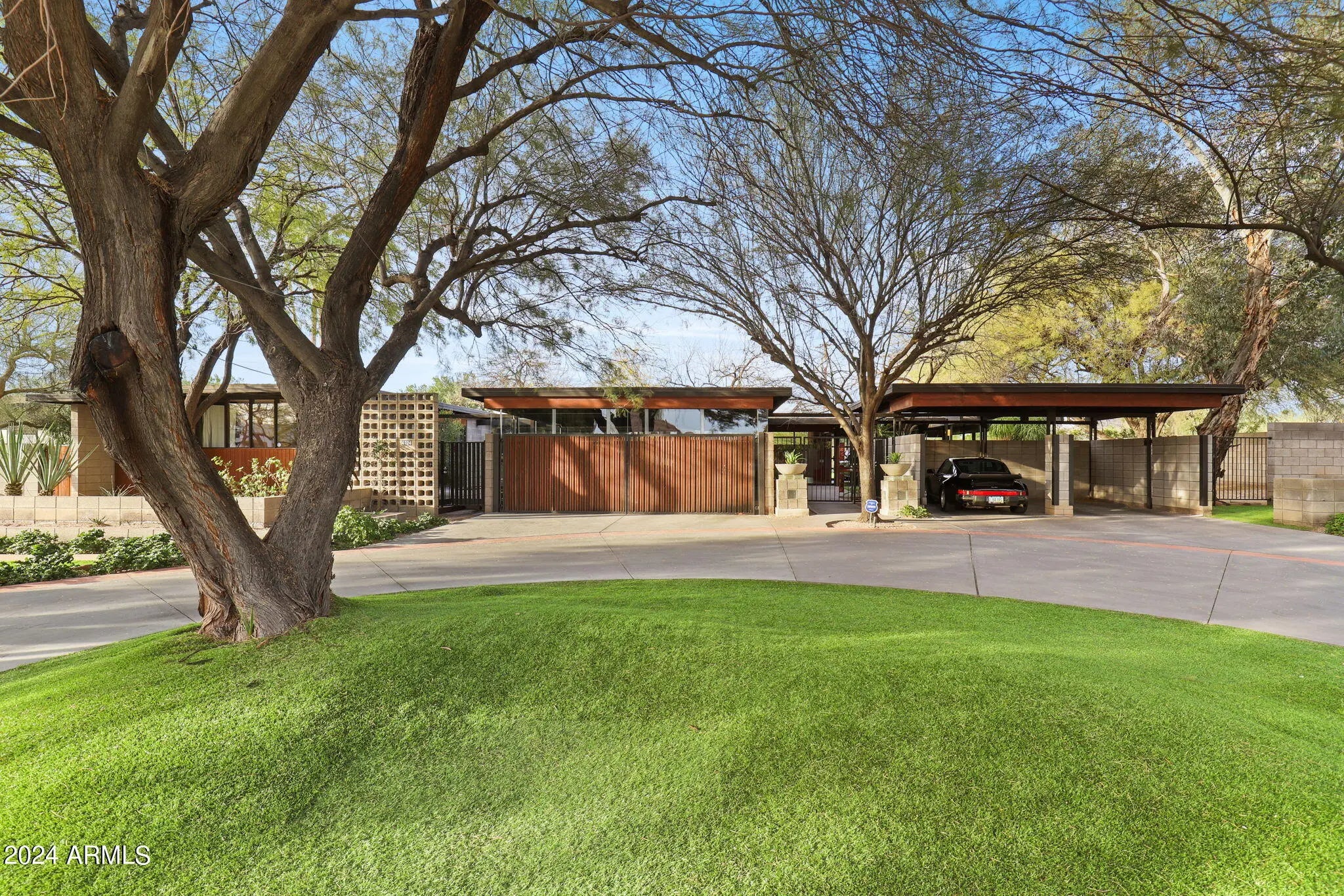 Photo of Listing #6961892