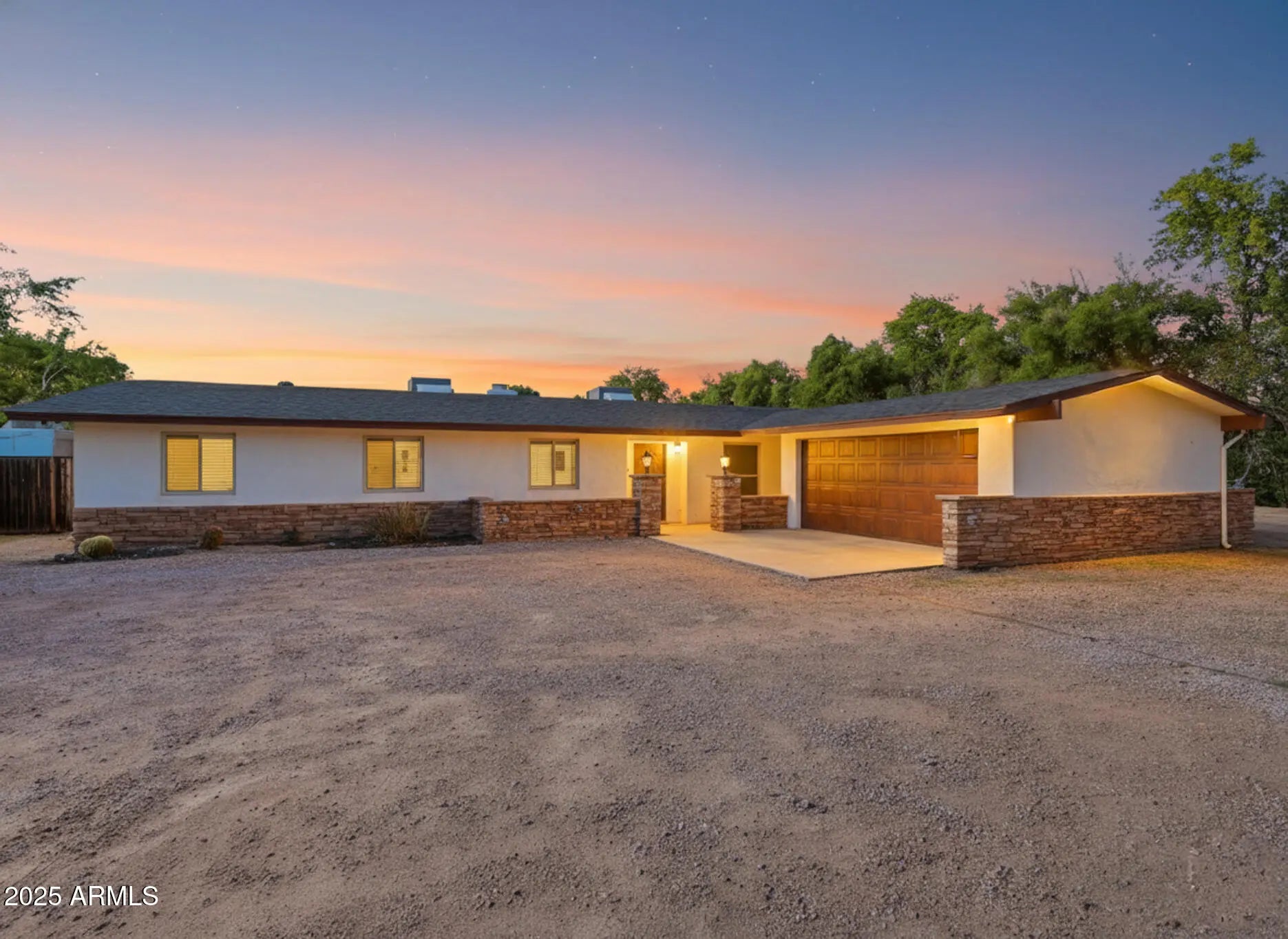 Photo of Listing #6956900