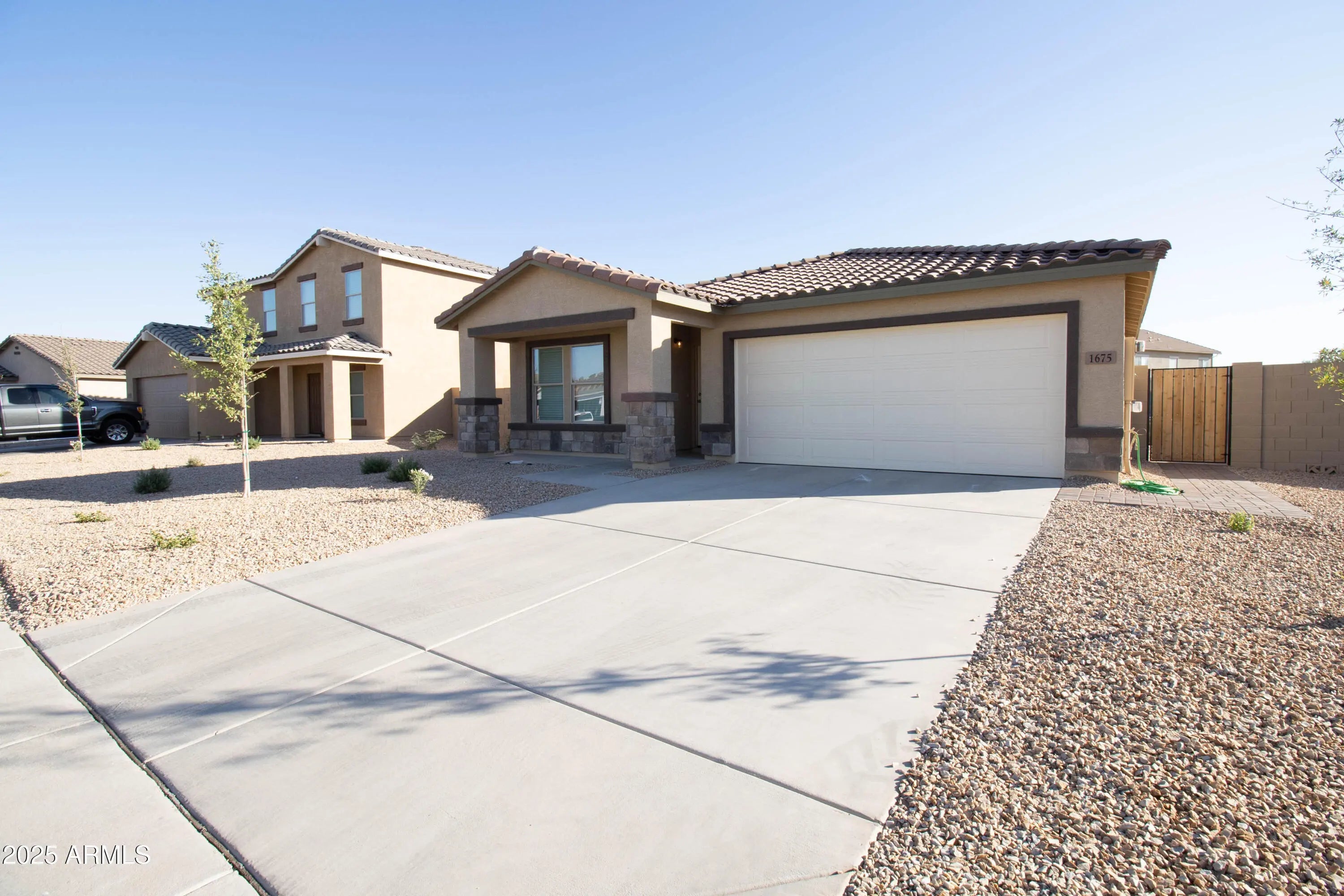 Photo of Listing #6949489