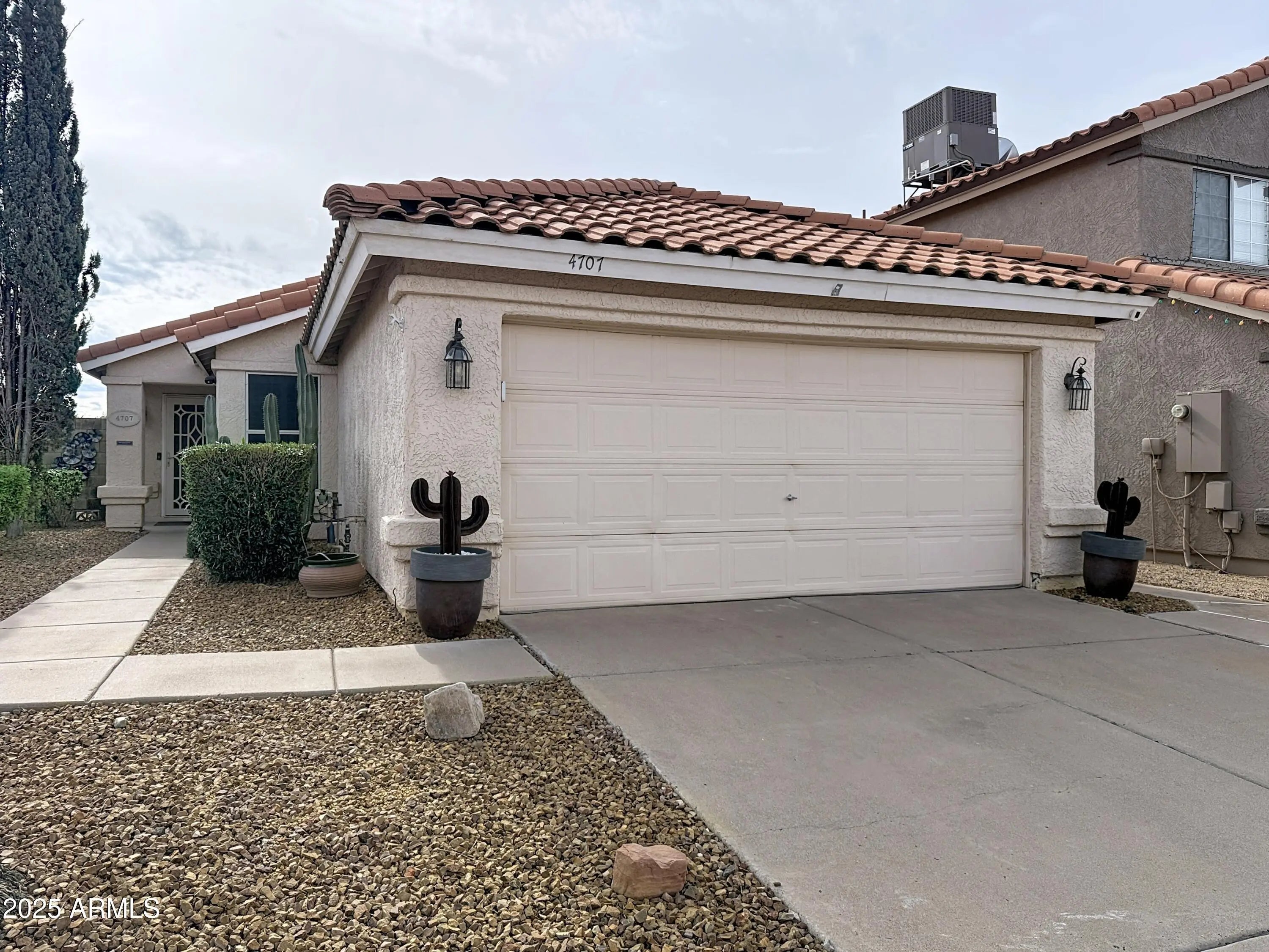 Photo of Listing #6949551