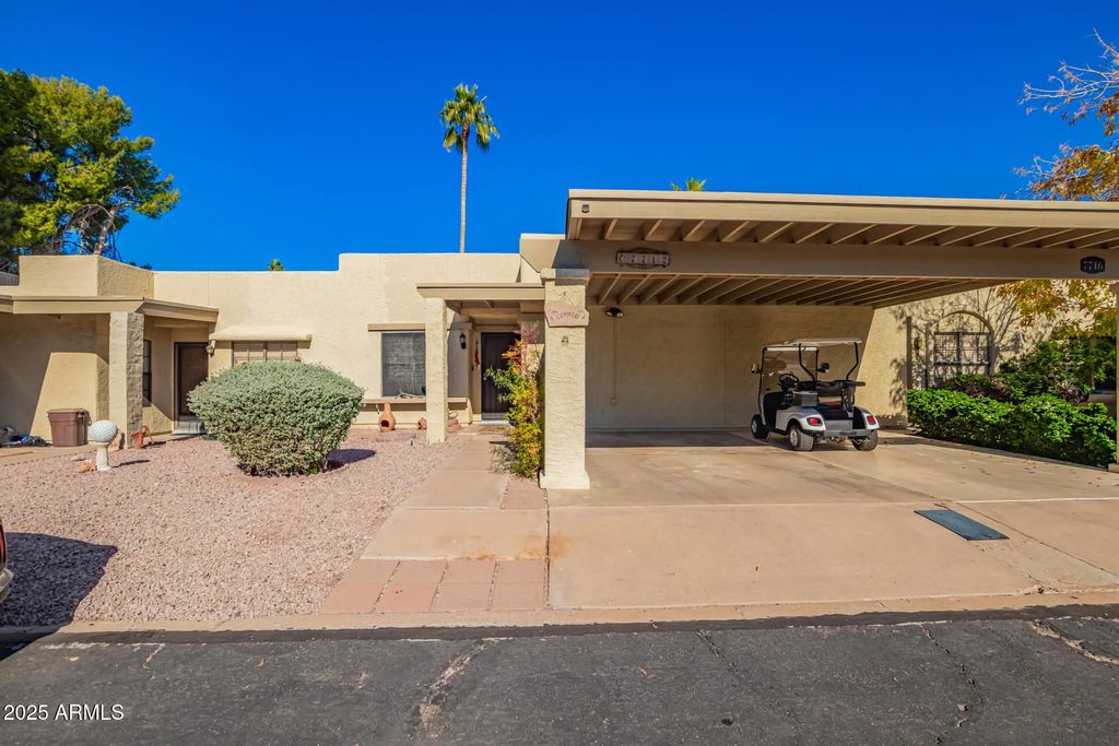 7712 E Columbine Way, Mesa