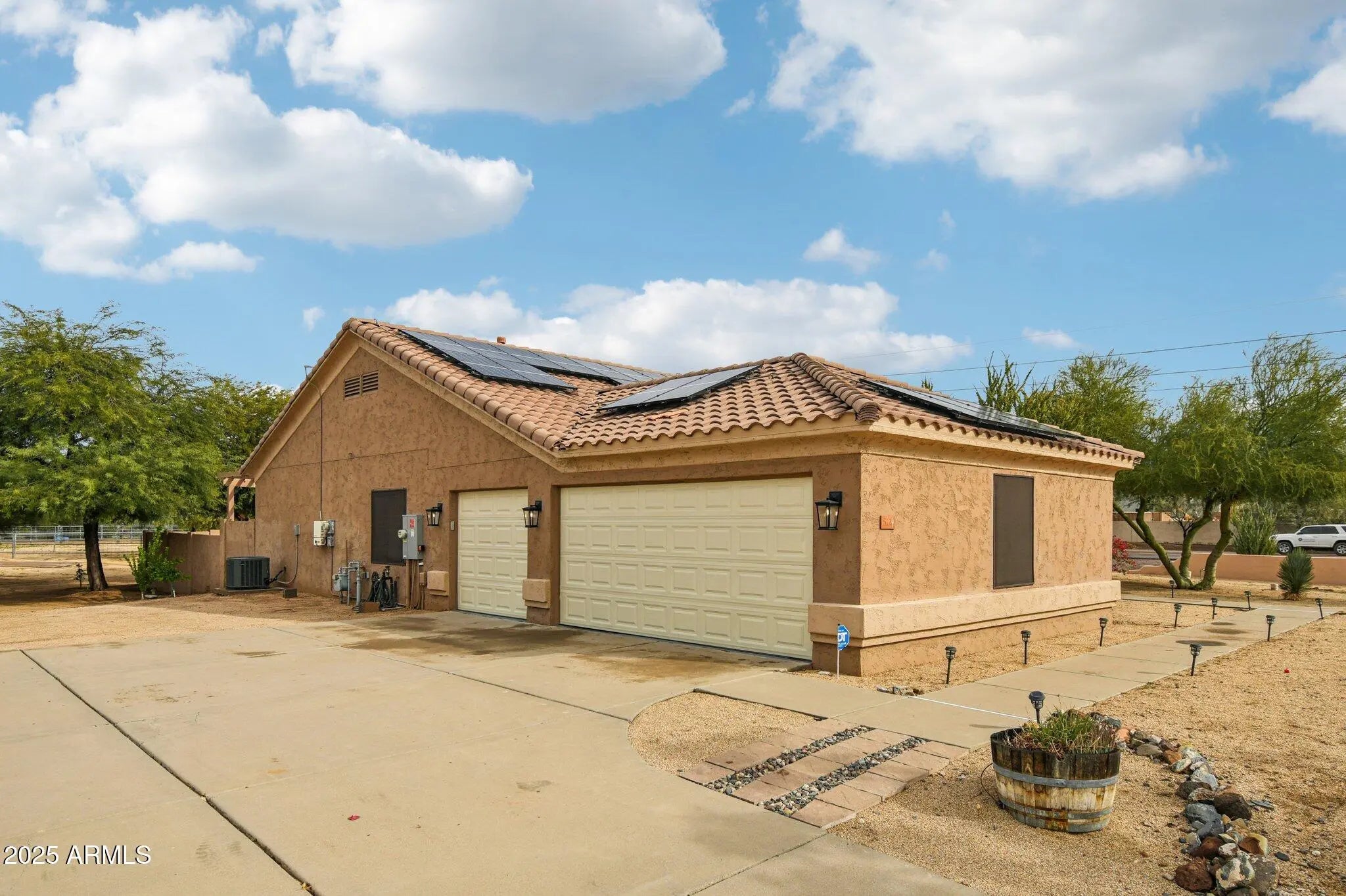 Photo of Listing #6950051