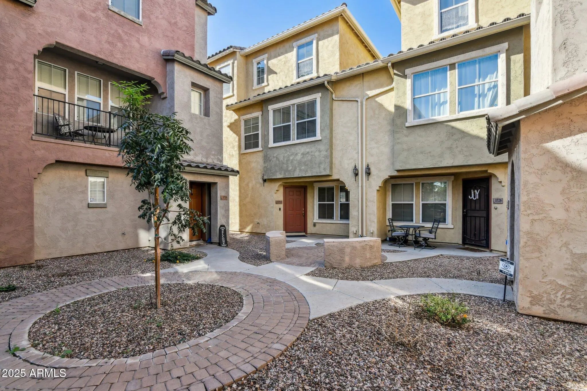 Photo of Listing #6950310