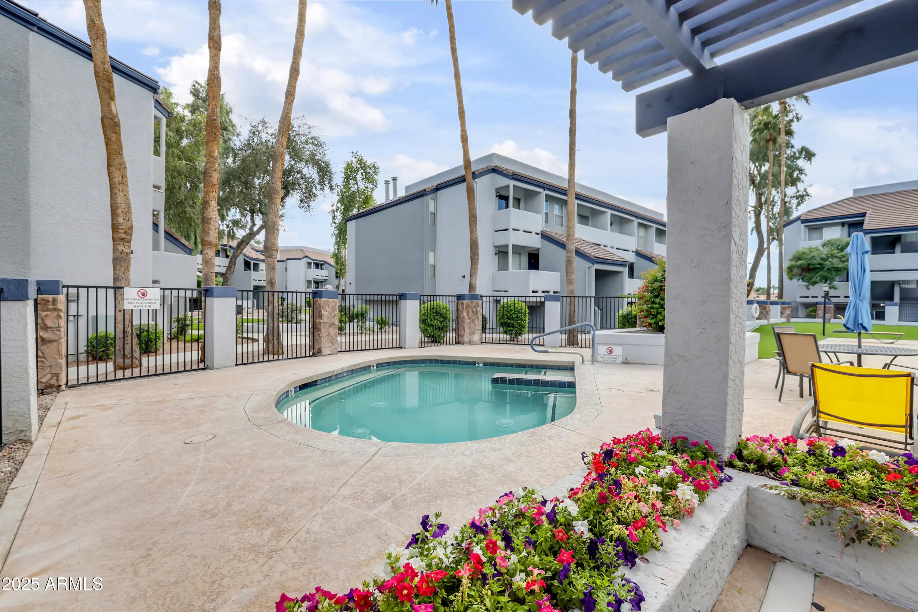 Photo of Listing #6949827