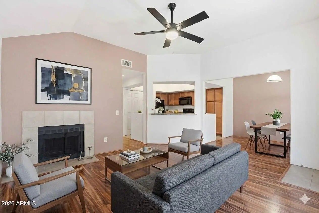 Photo of Listing #6949827