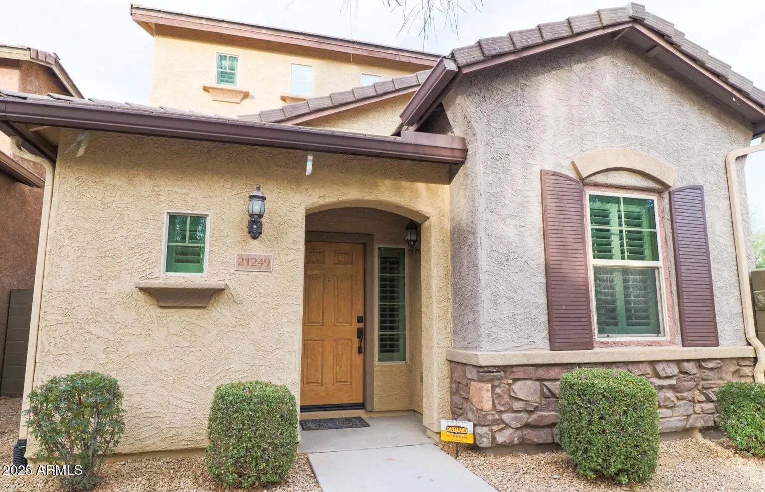 Photo of Listing #6951048