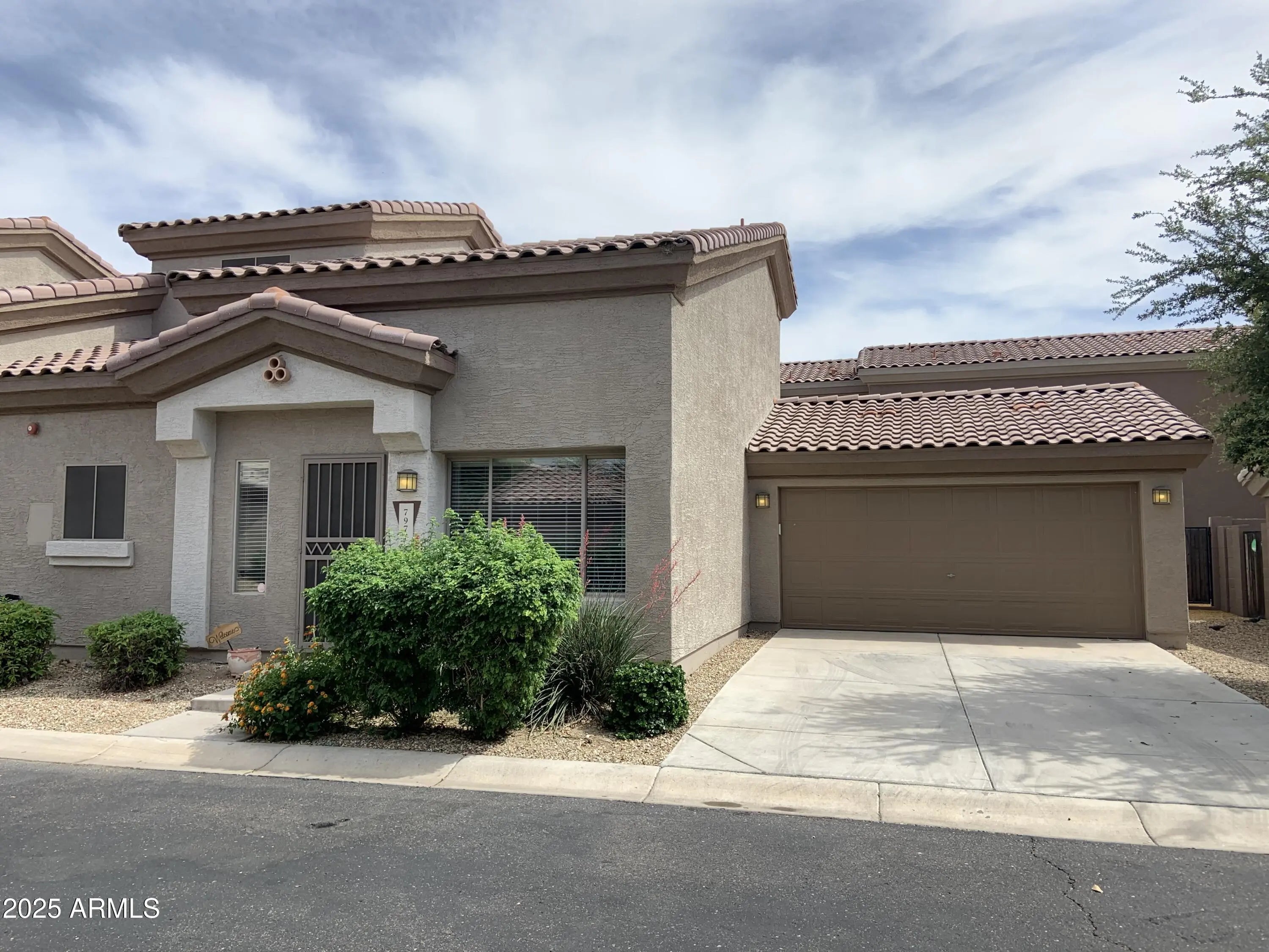 Photo of Listing #6951887