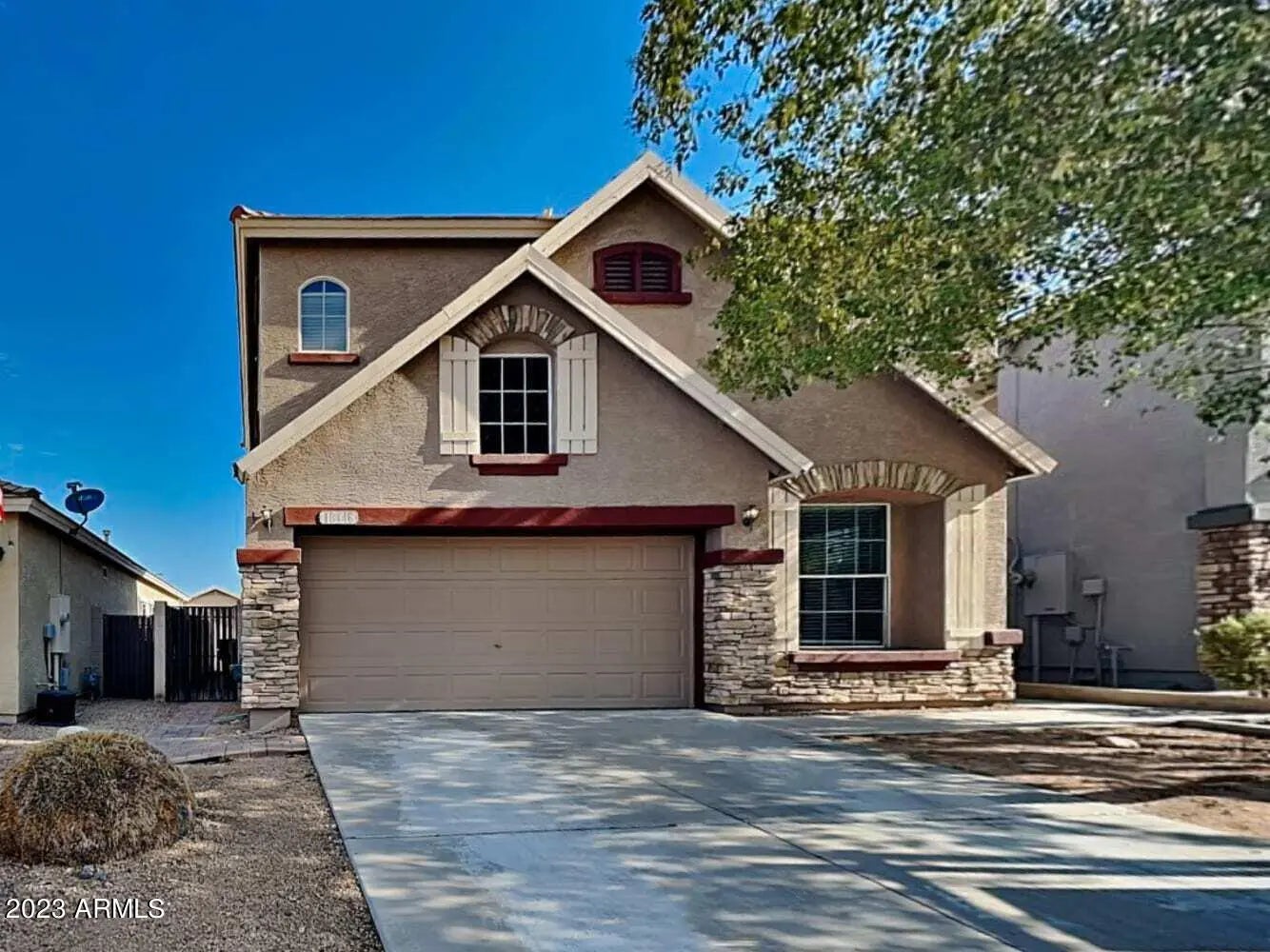 Photo of Listing #6949744