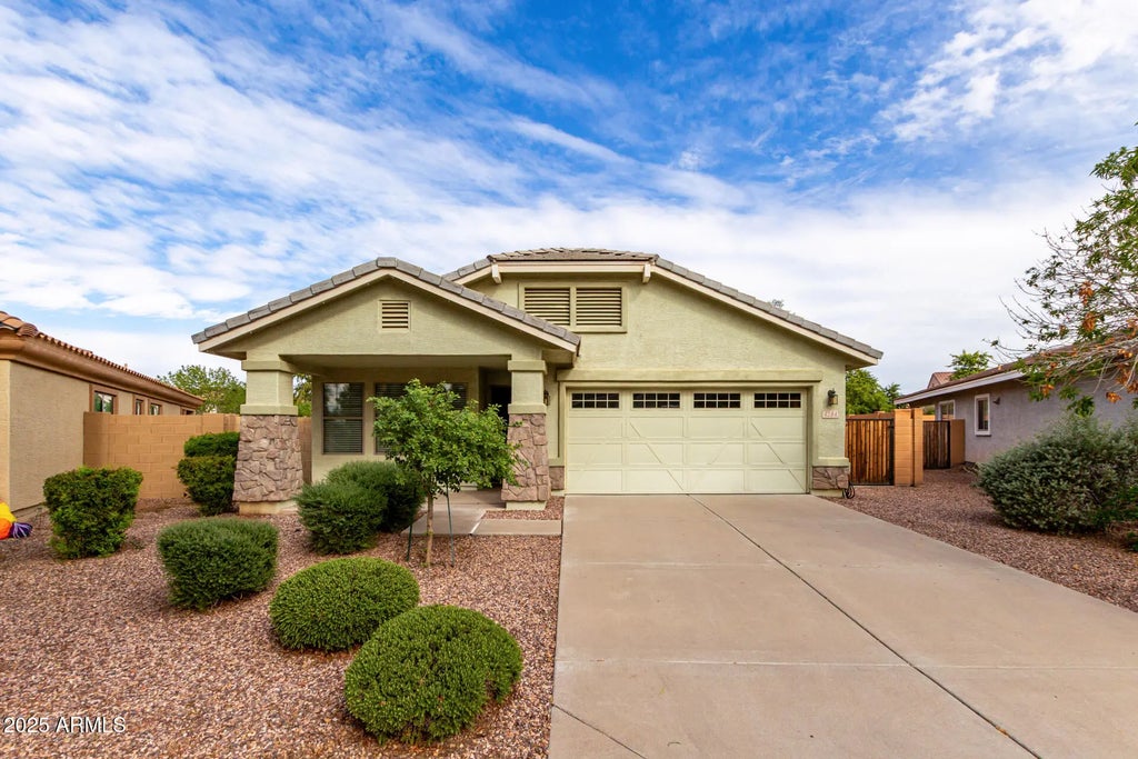 4284 E Wildhorse Drive, Gilbert