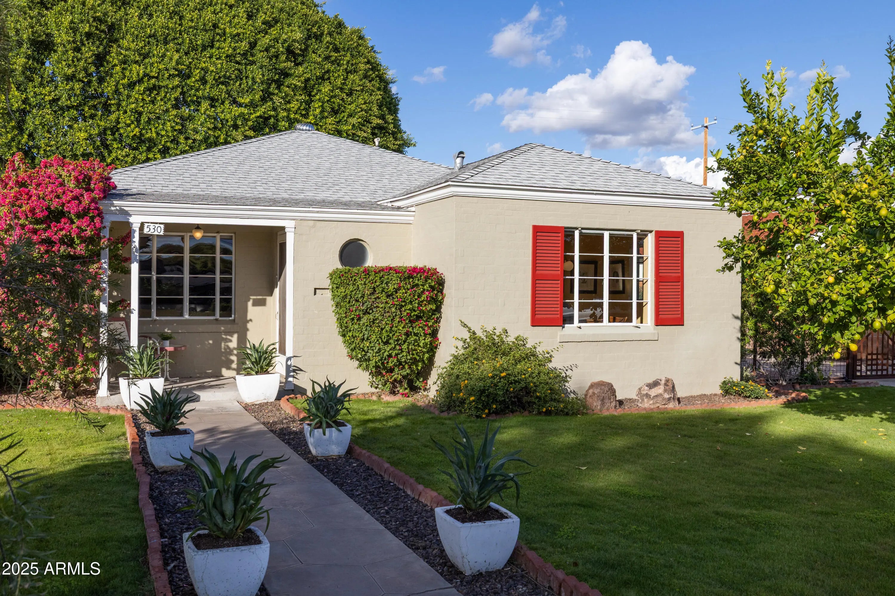 Photo of Listing #6950124