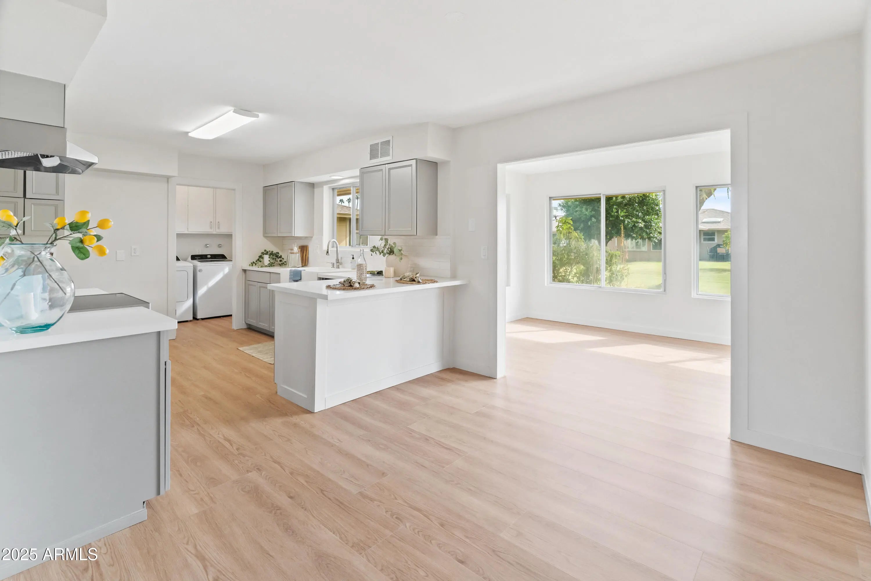 Photo of Listing #6950699