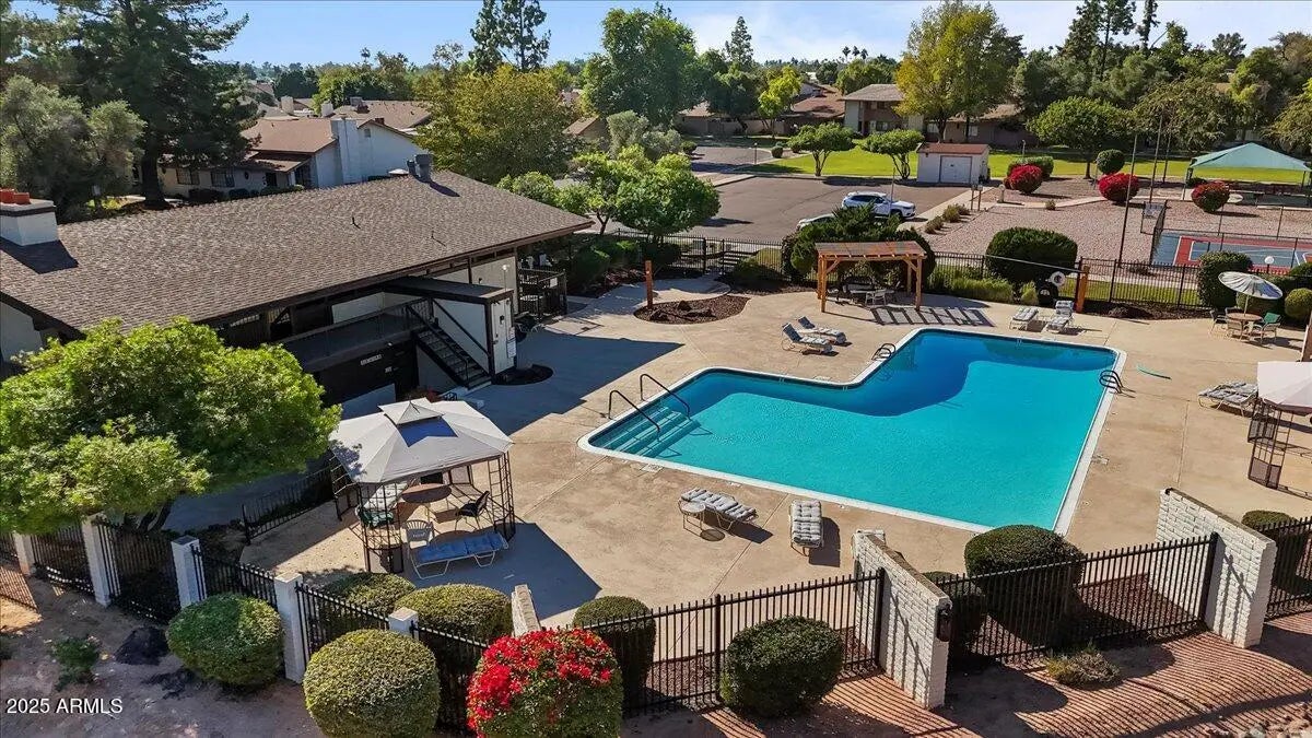 Photo of Listing #6950823