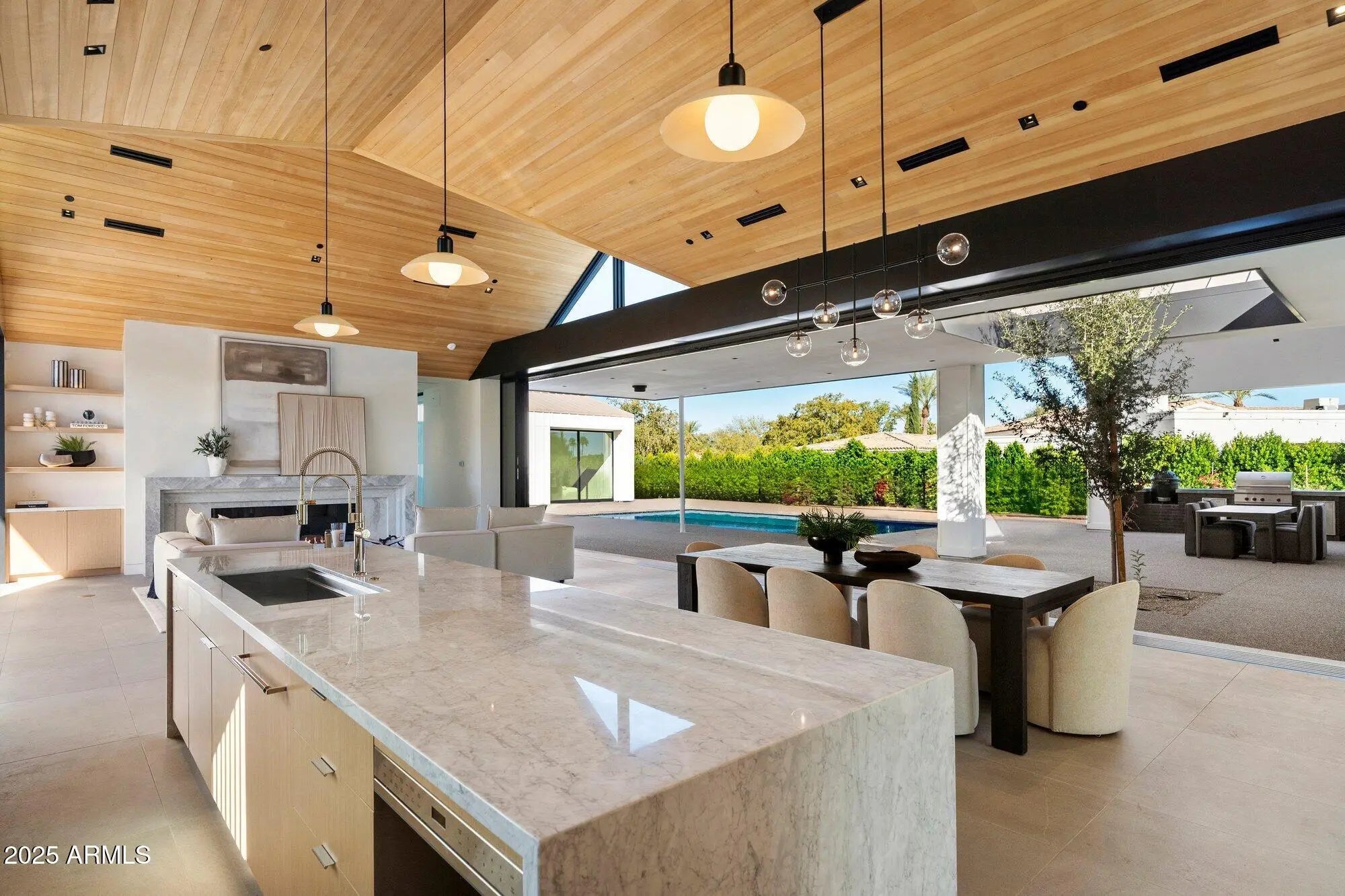 Photo of Listing #6950949