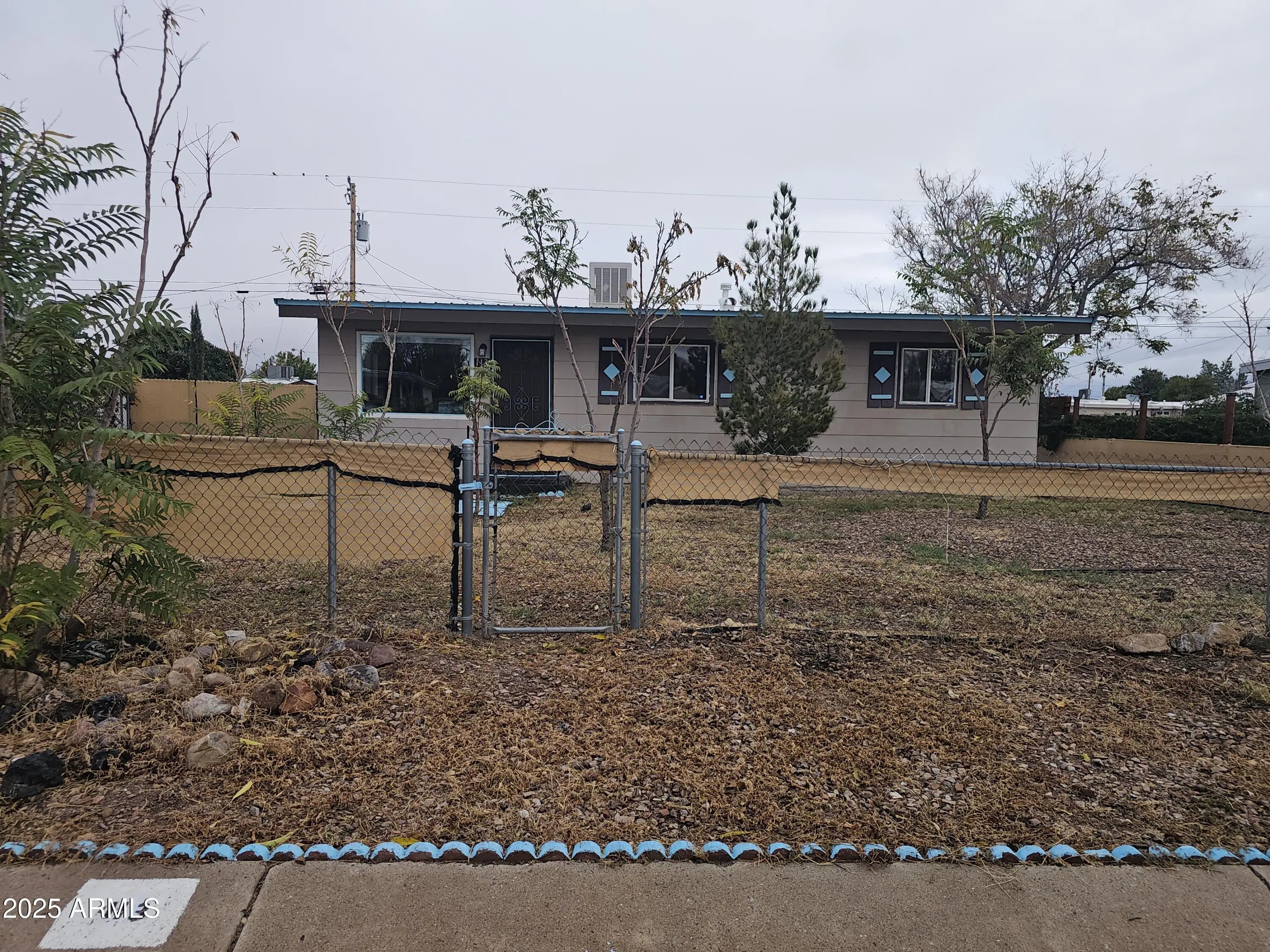 Photo of Listing #6950282