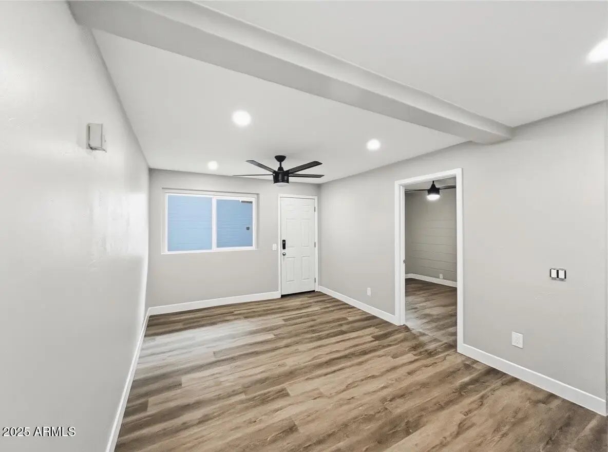 Photo of Listing #6950141