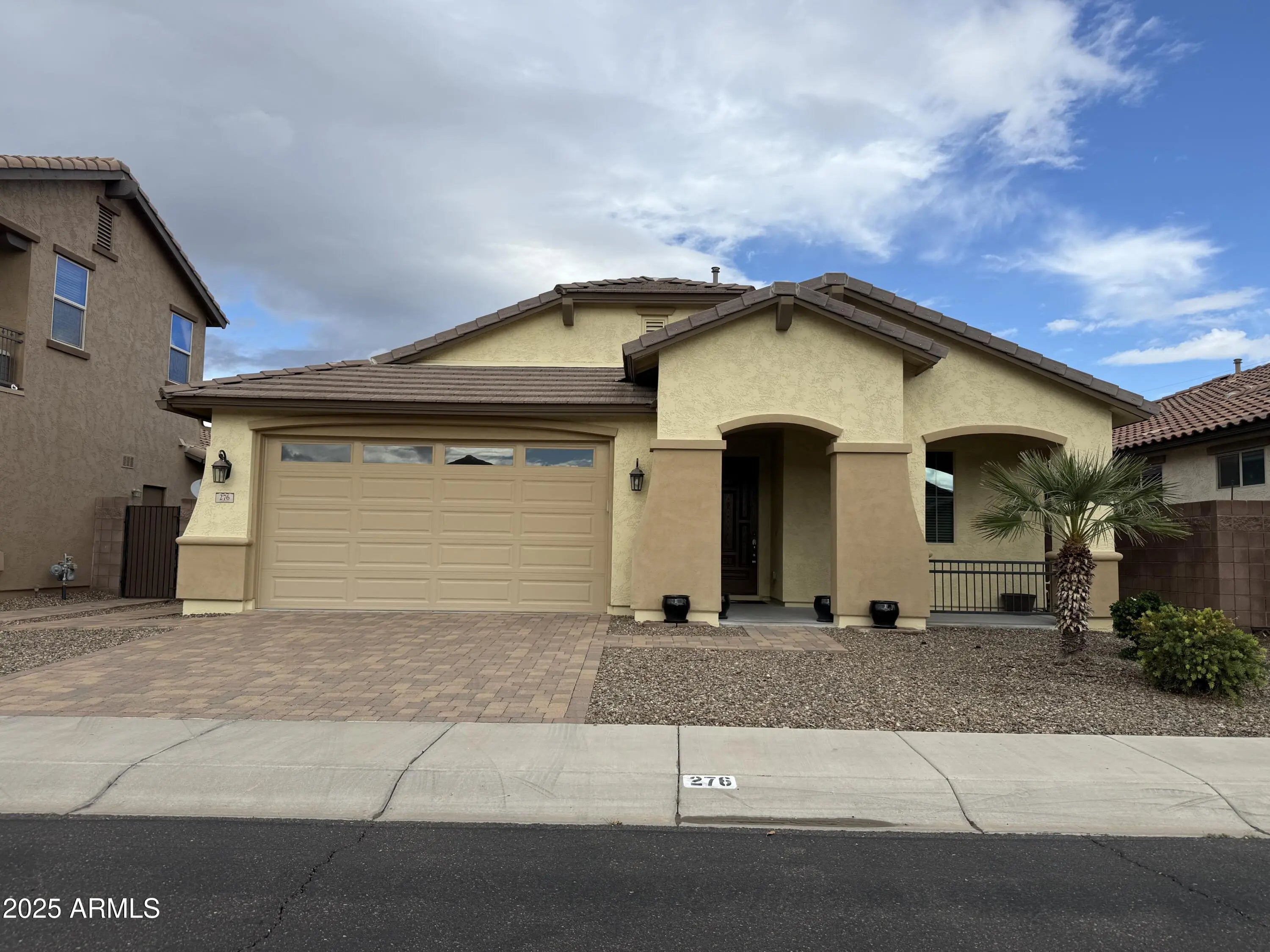 Photo of Listing #6950182