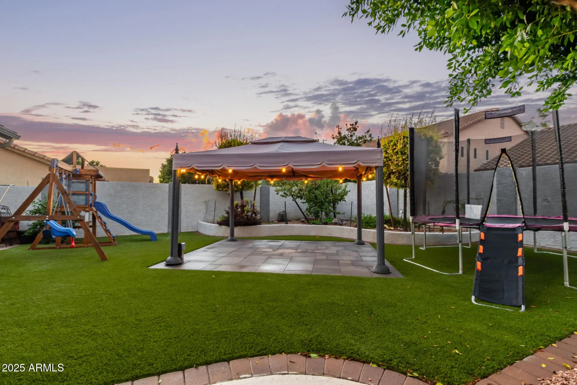 Photo of Listing #6950261