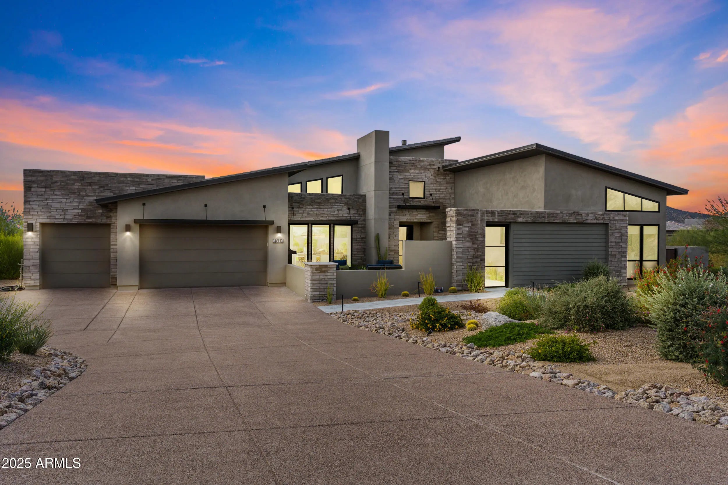 Photo of Listing #6954381