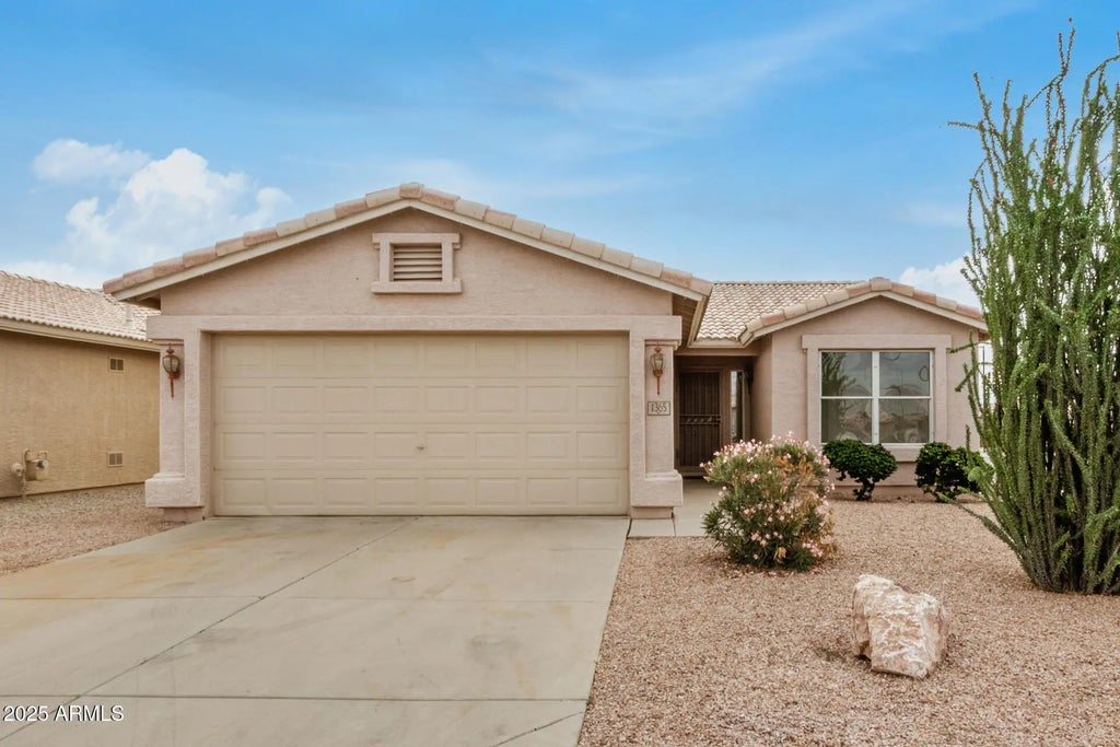 1365 E Runaway Bay Drive, Chandler