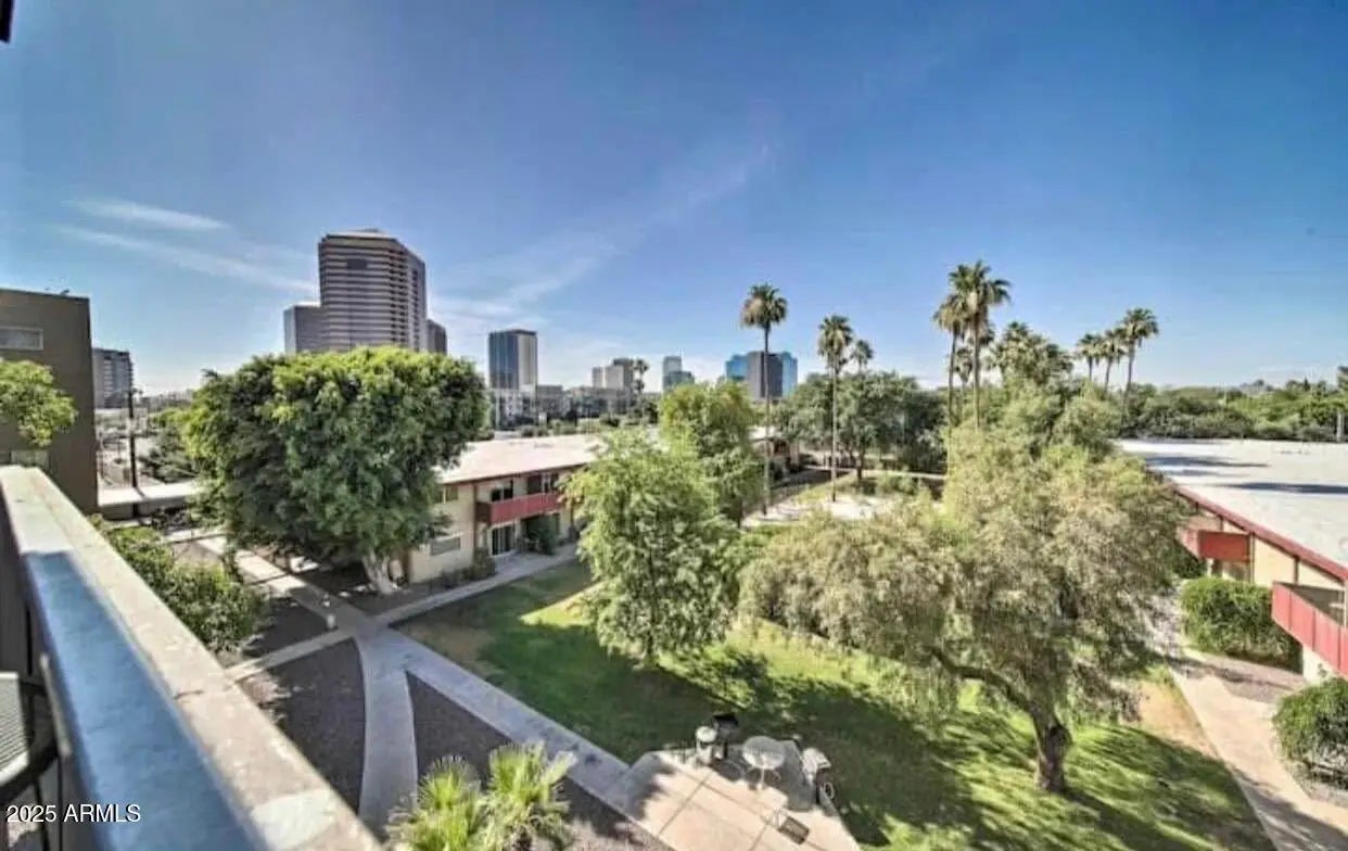 Photo of Listing #6950546