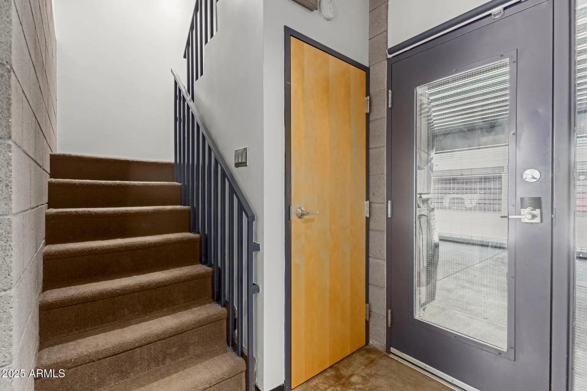 Photo of Listing #6951155