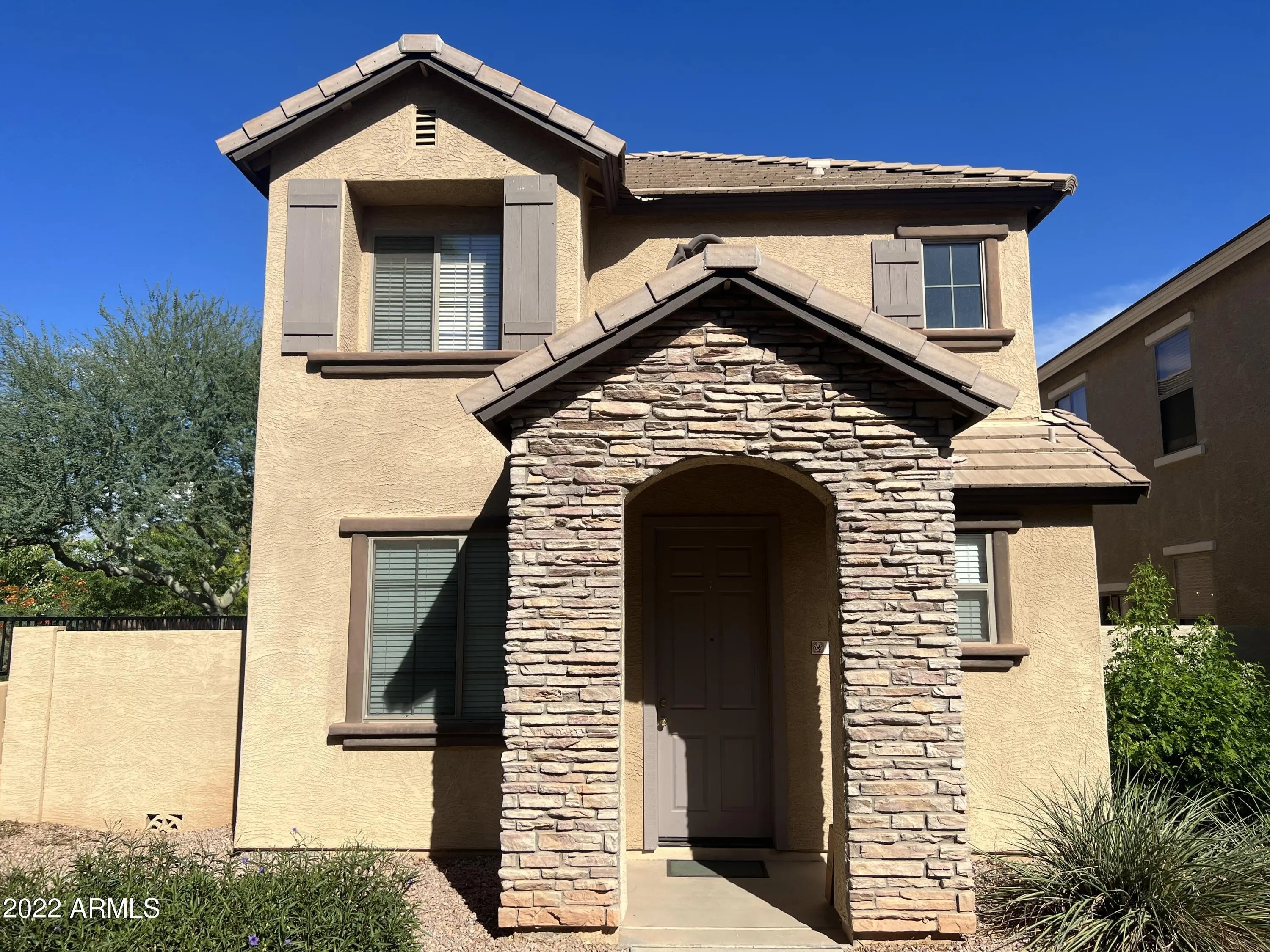 Photo of Listing #6950801