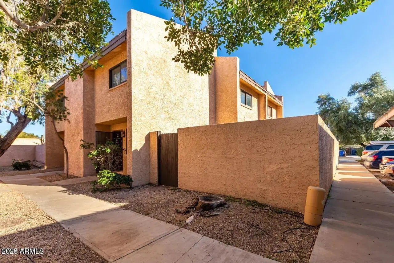 Photo of Listing #6950888