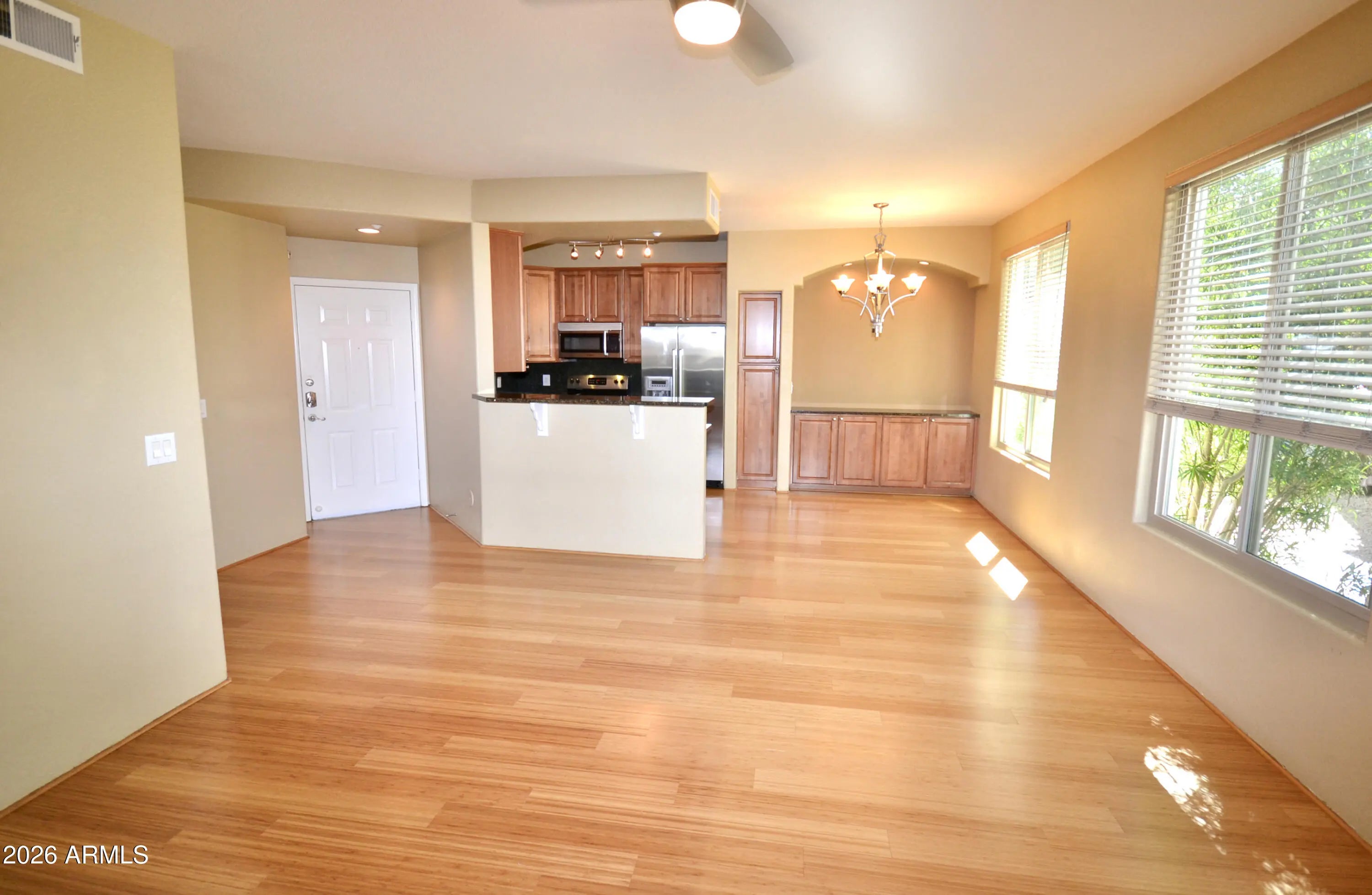 Photo of Listing #6962385