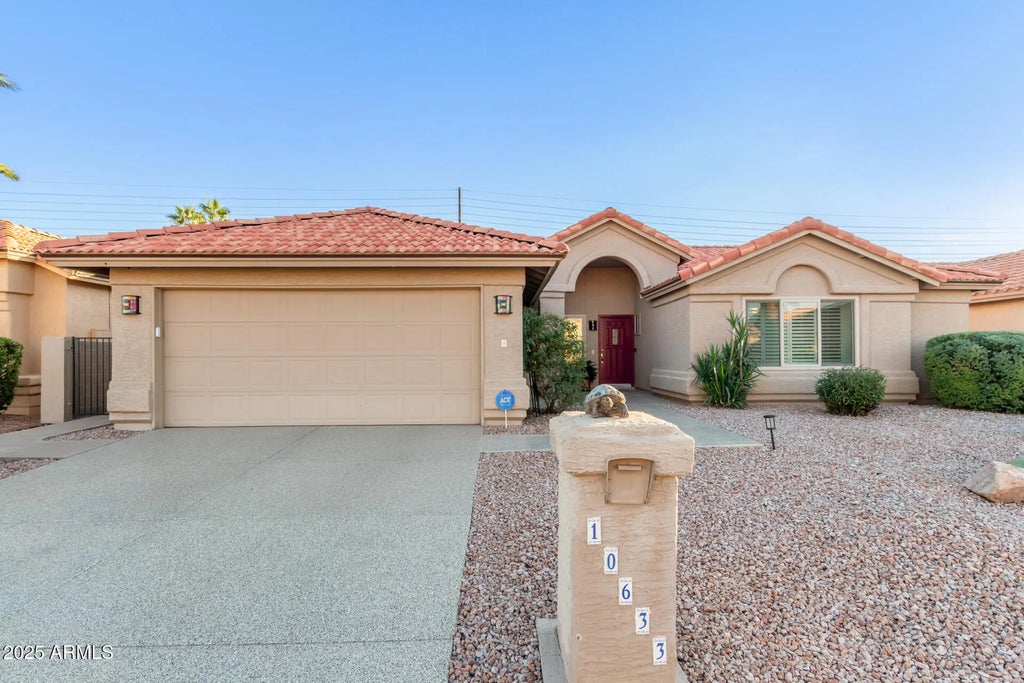 10633 E Coopers Hawk Drive, Sun Lakes
