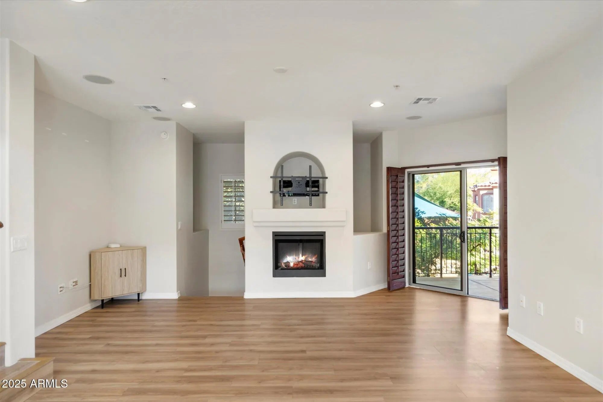 Photo of Listing #6953155