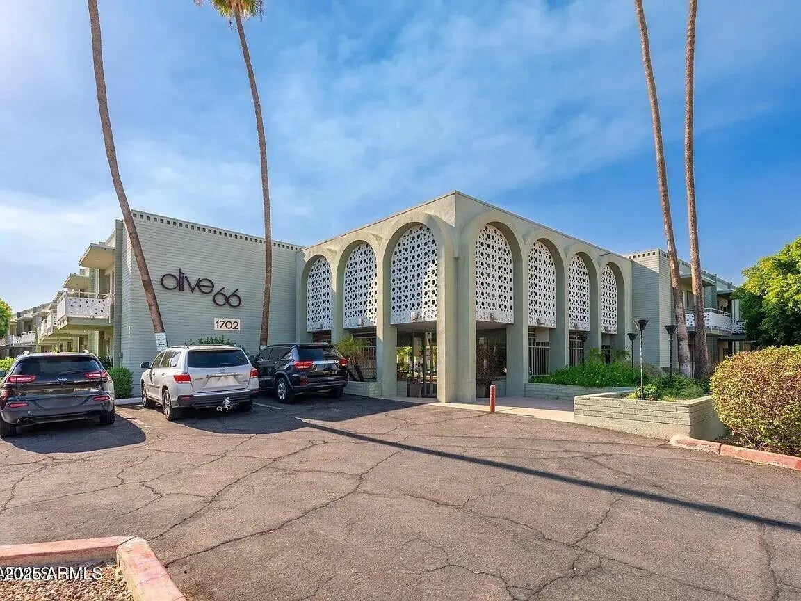 Photo of Listing #6951375