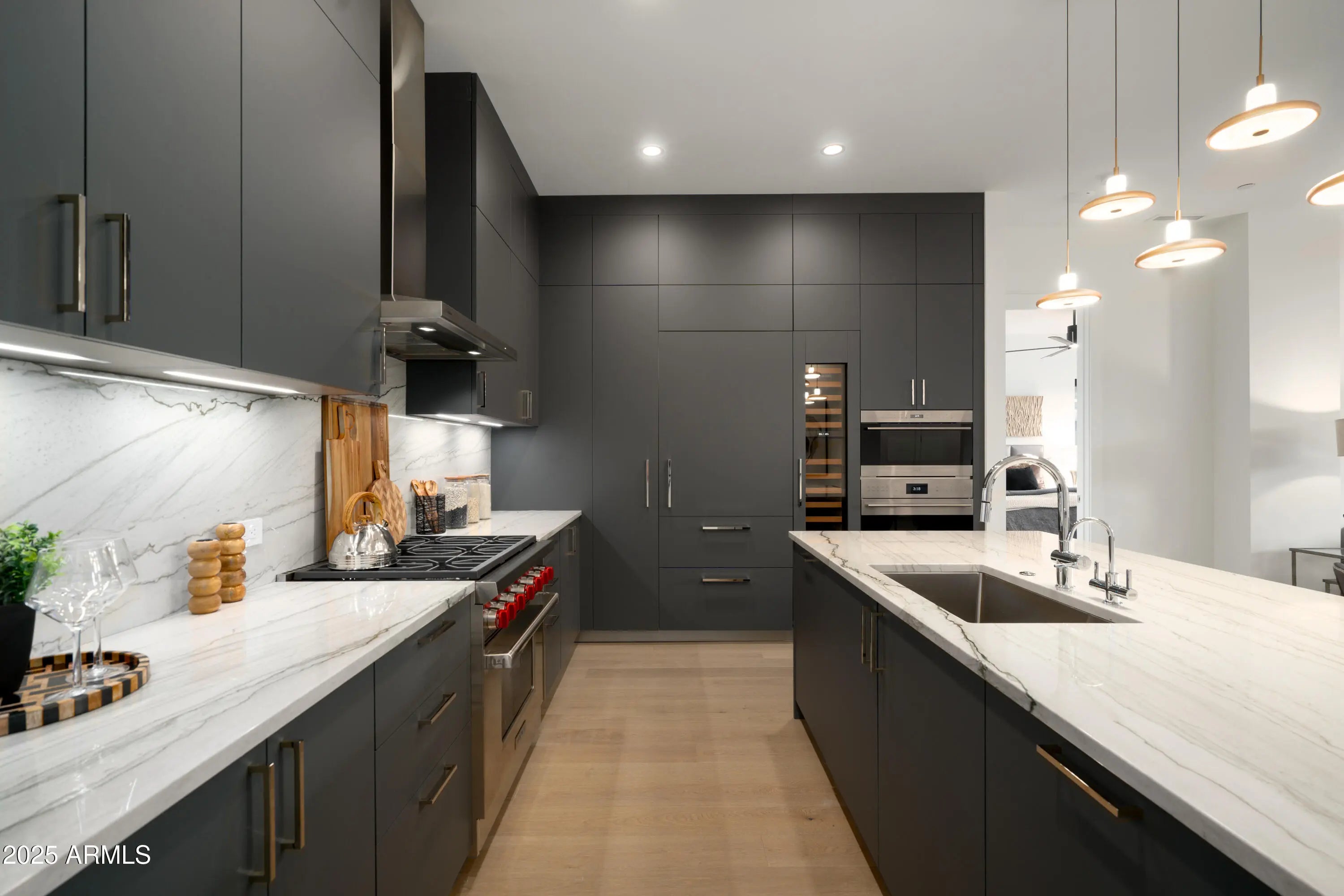 Photo of Listing #6952183