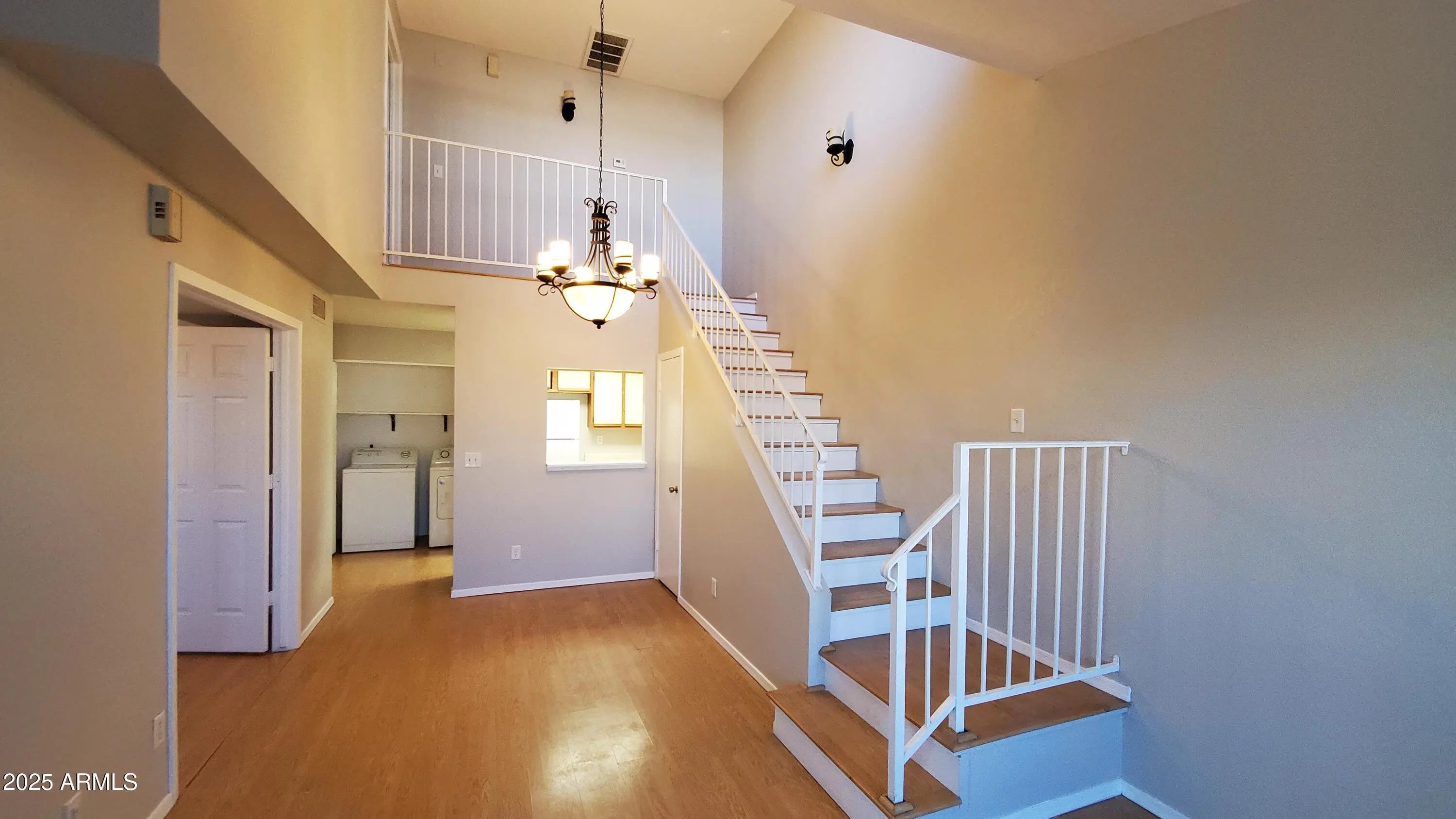 Photo of Listing #6952959