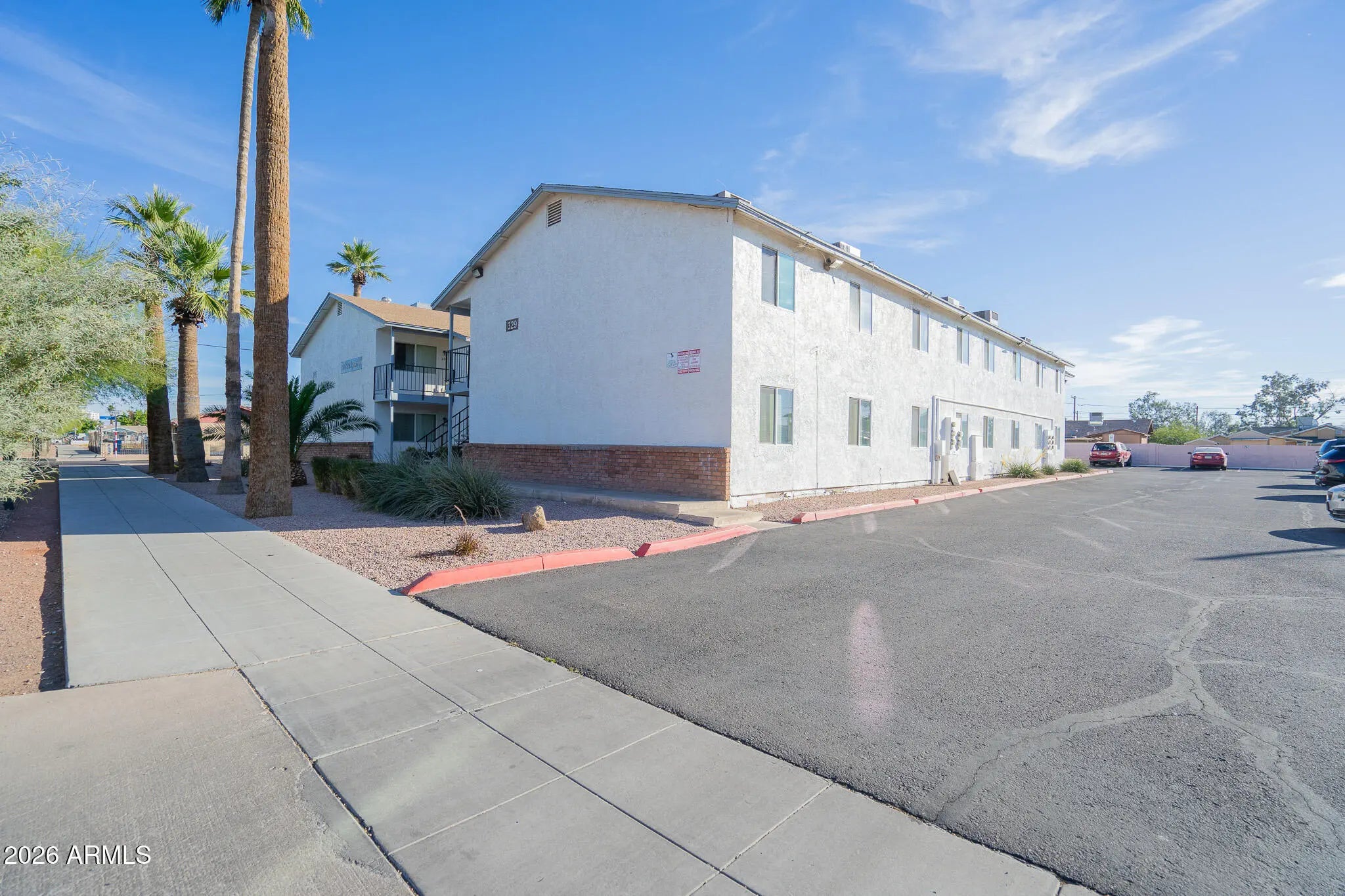 Photo of Listing #6951343