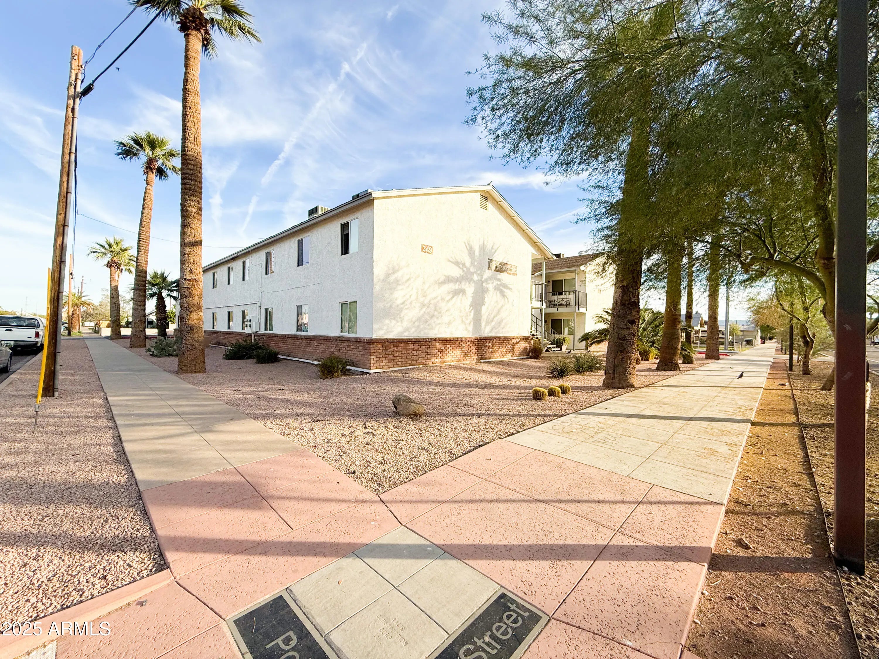 Photo of Listing #6951343