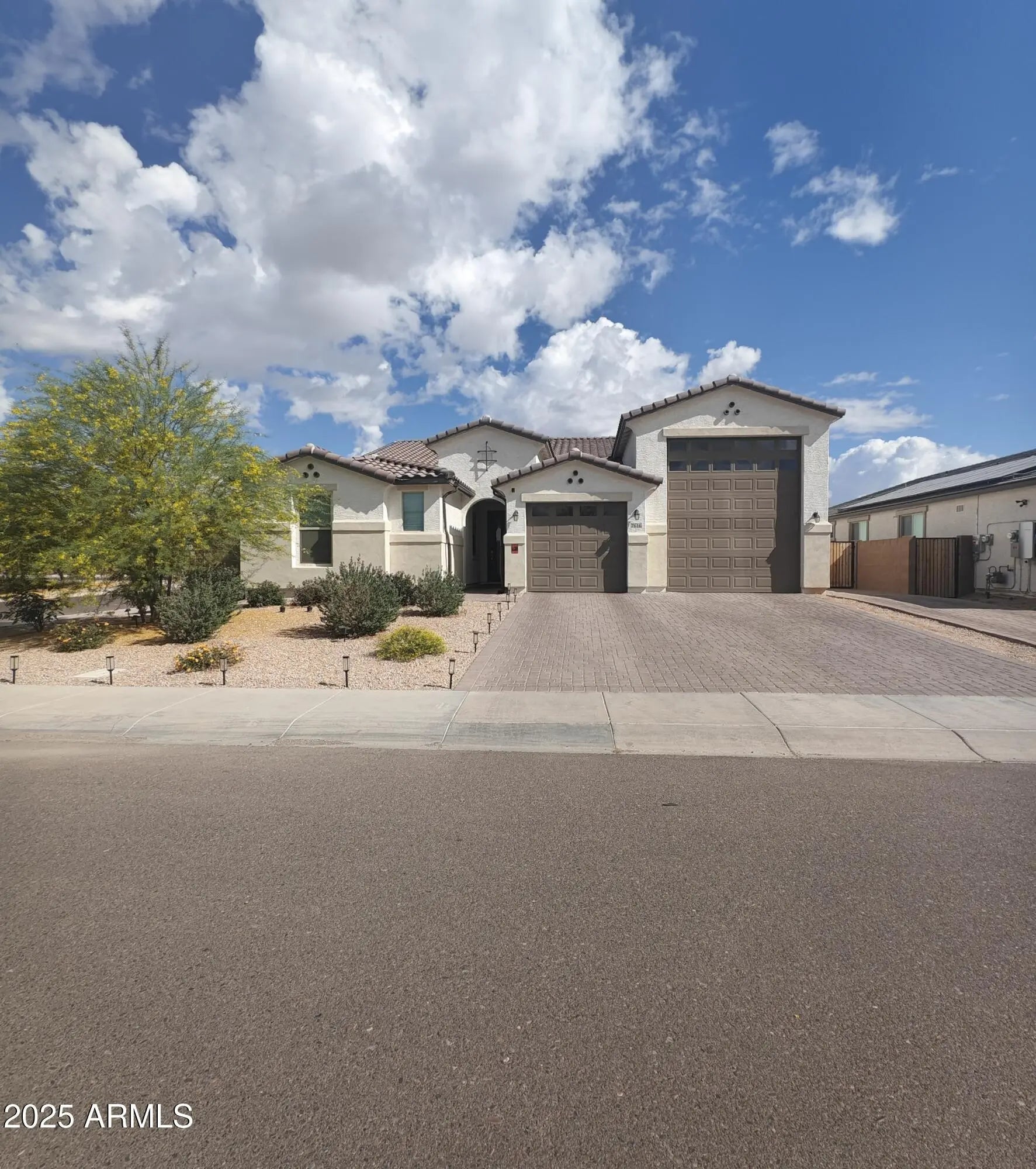 Photo of Listing #6951359