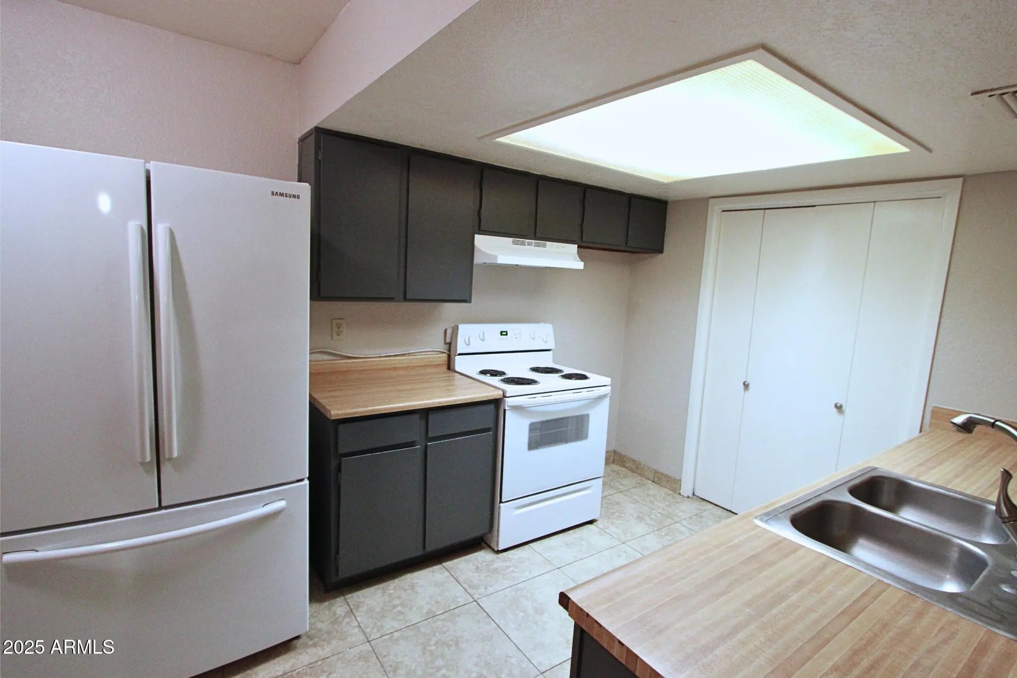 Photo of Listing #6951432