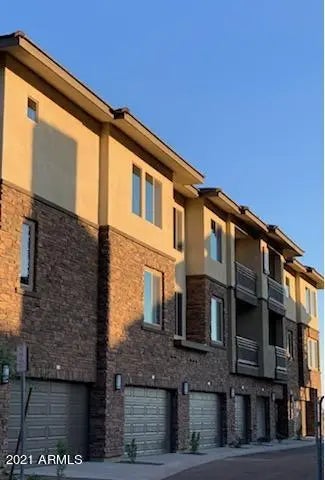 Photo of Listing #6951439