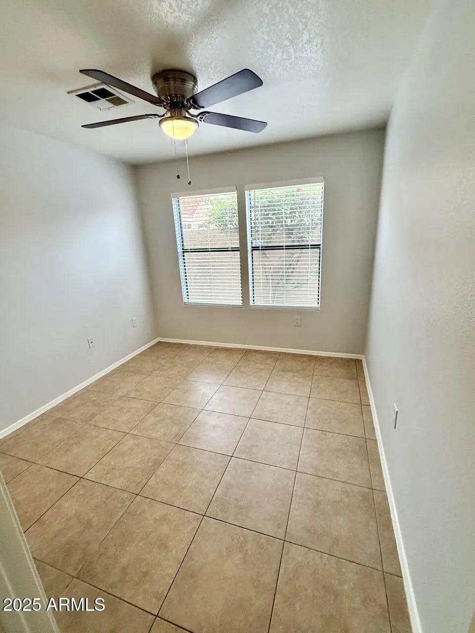 Photo of Listing #6951484