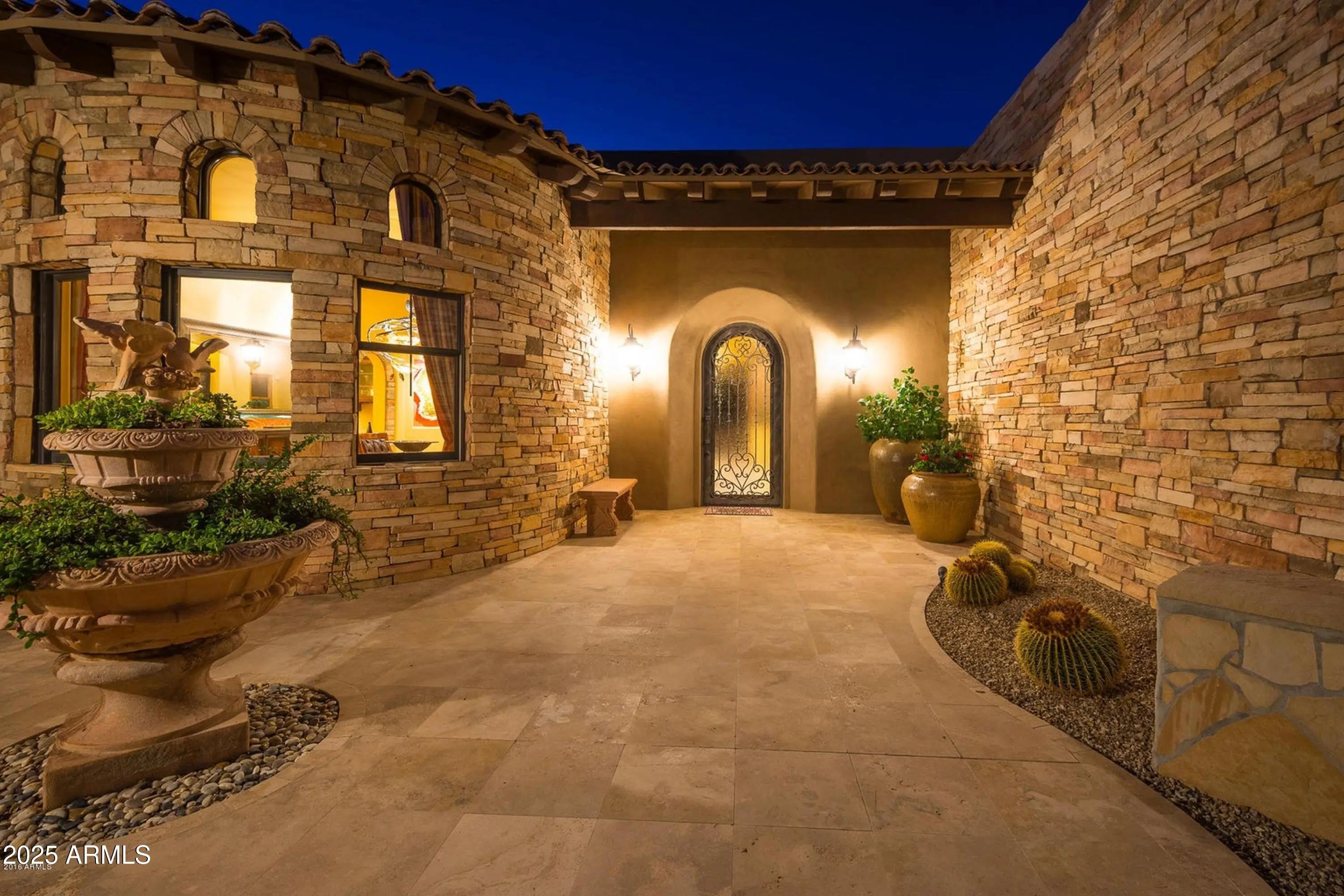 Photo of Listing #6952208