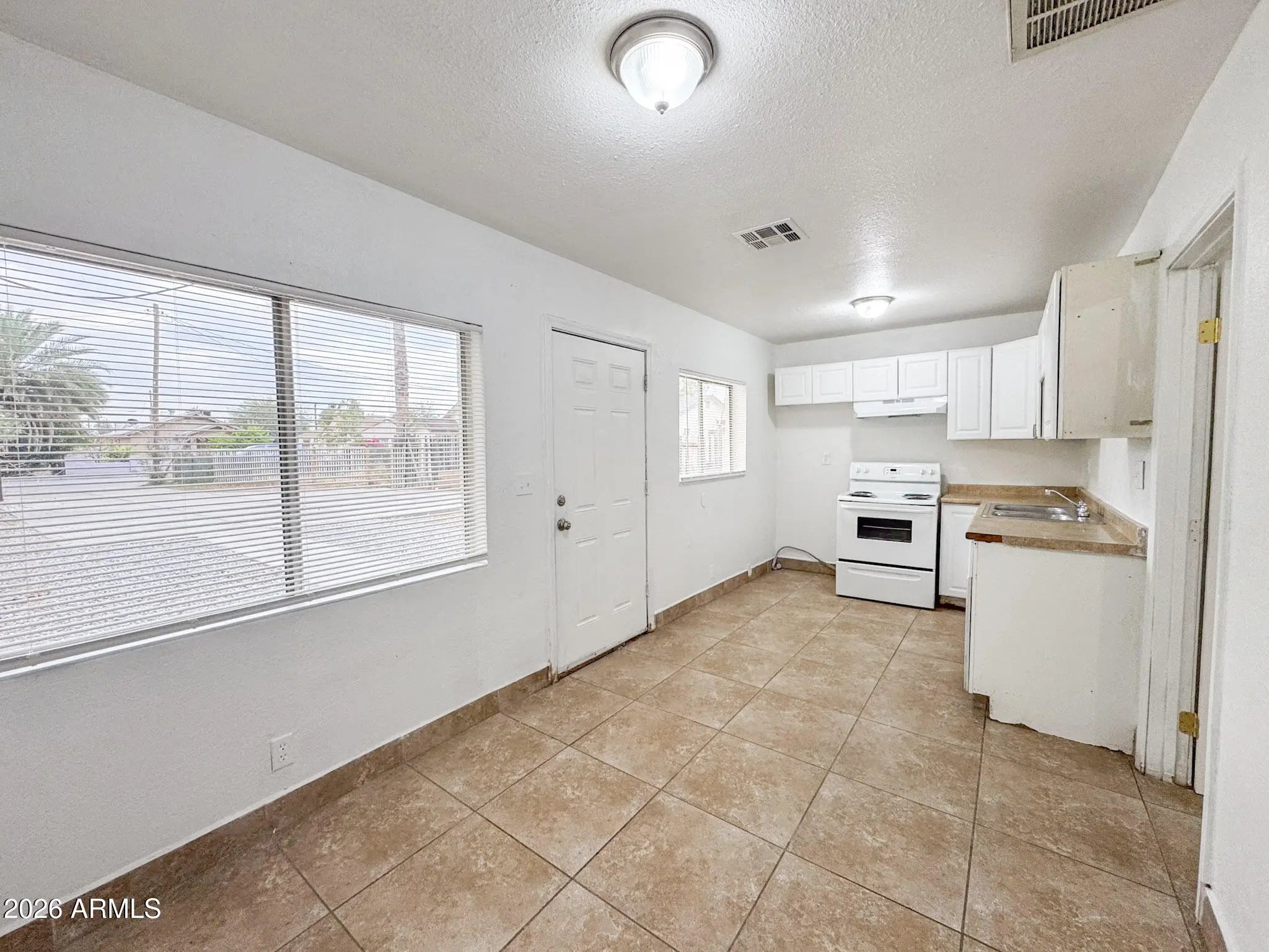 Photo of Listing #6951769