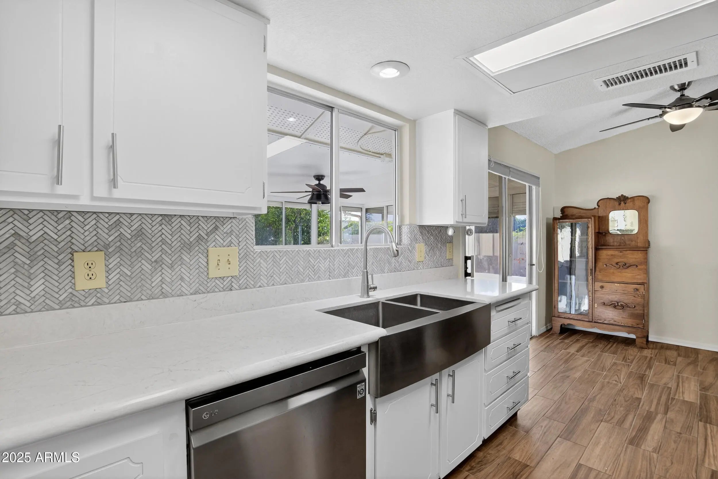 Photo of Listing #6951905