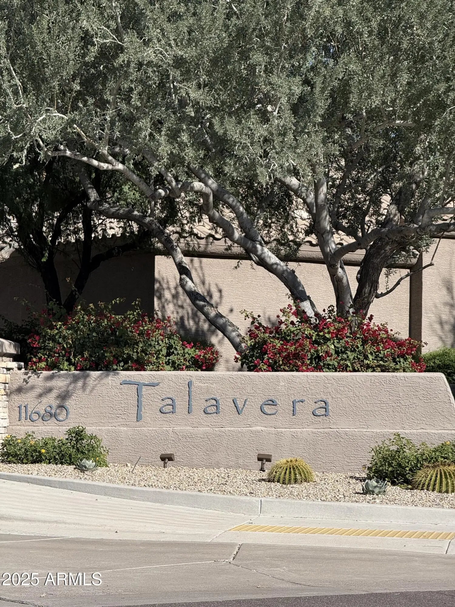 Photo of Listing #6951777