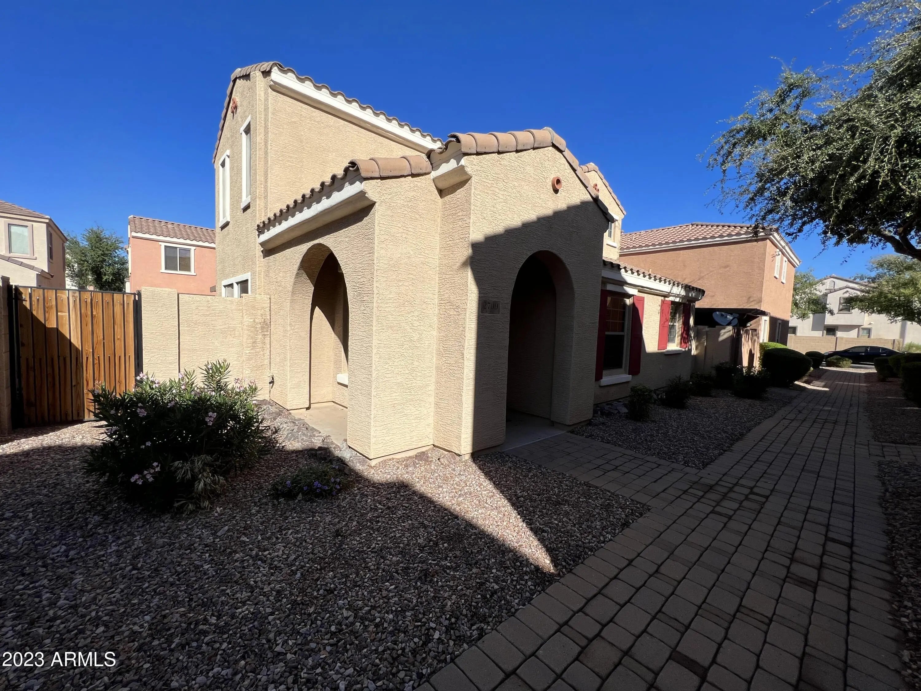 Photo of Listing #6951789