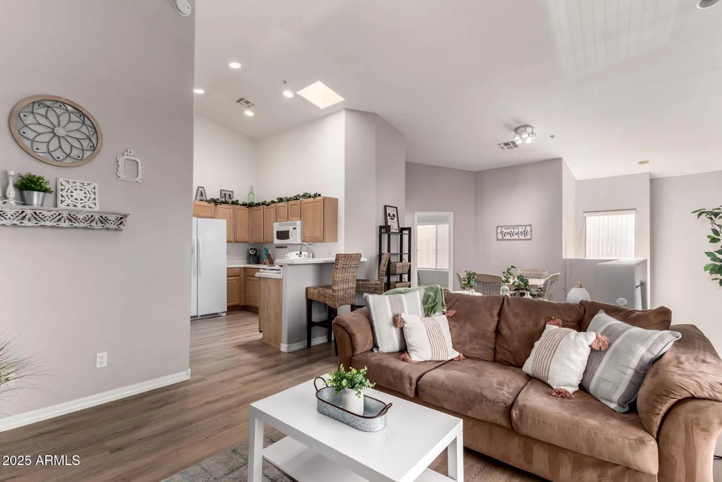 1406 W Emerald Avenue (unit 102), Mesa